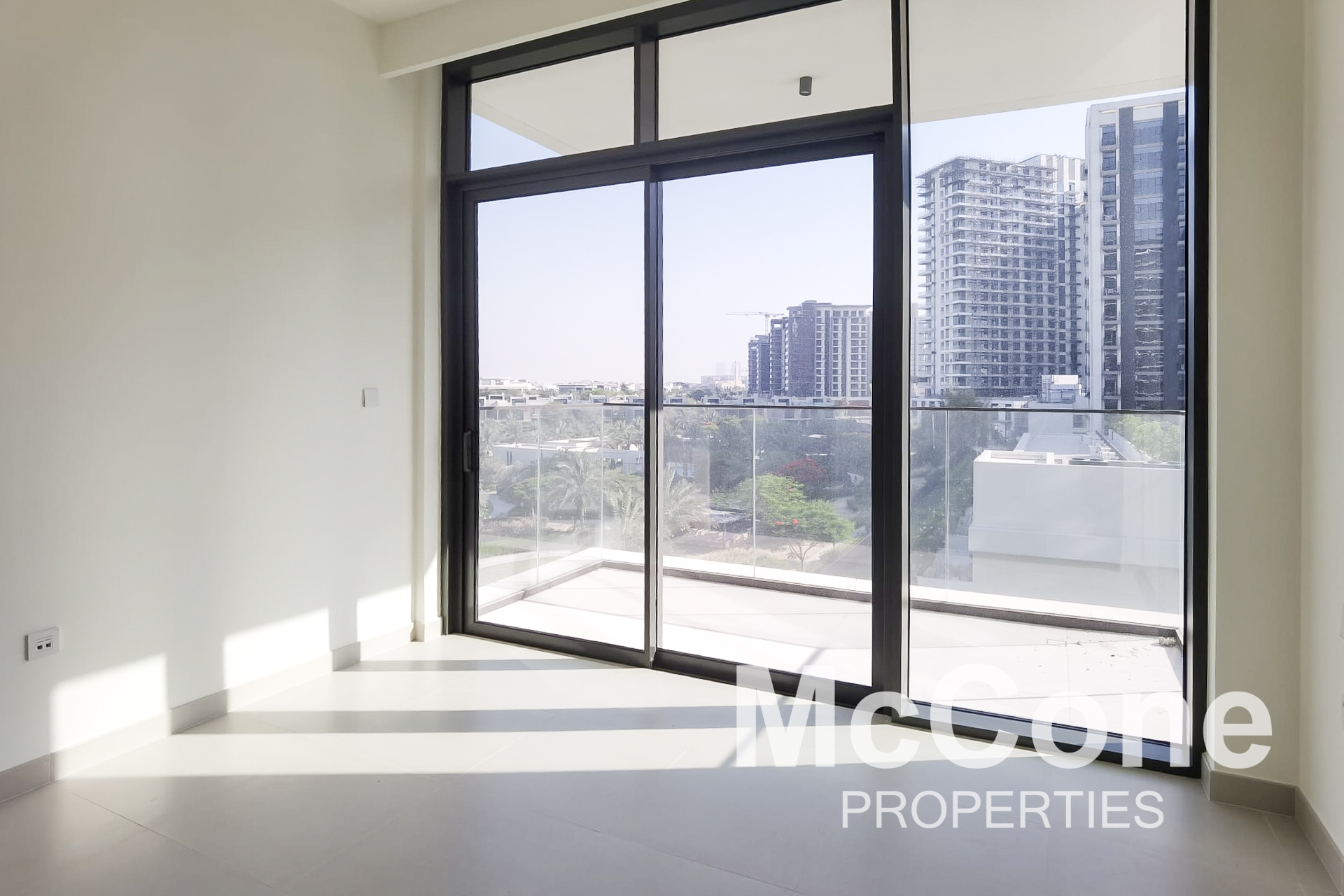 2 Bedroom Apartment for Rent in Golf Grand, Dubai Hills Estate — photograph 10 of 16