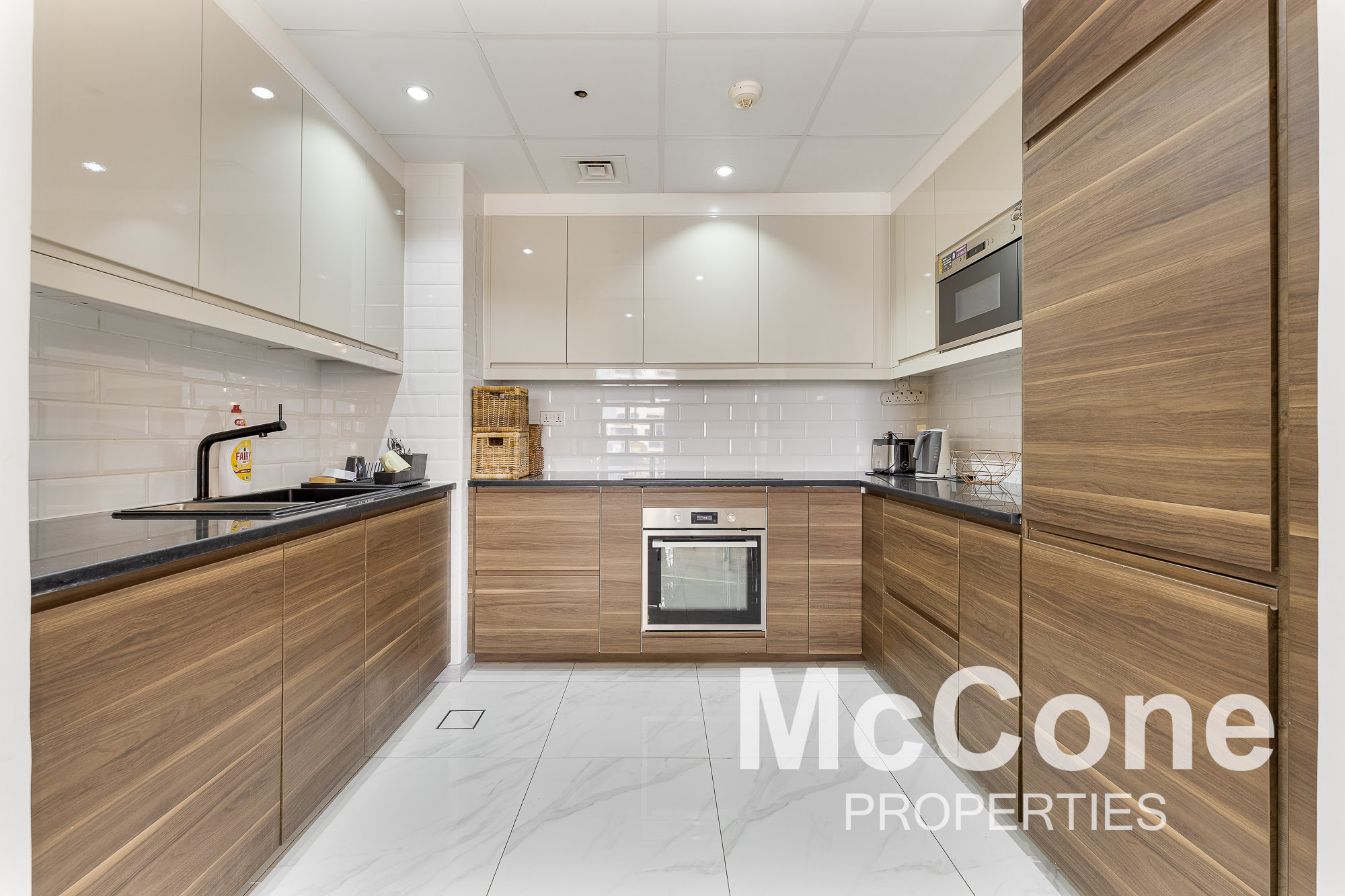 2 Bedroom Apartment for Rent in Rimal 1, Jumeirah Beach Residence — photo 5 of 22