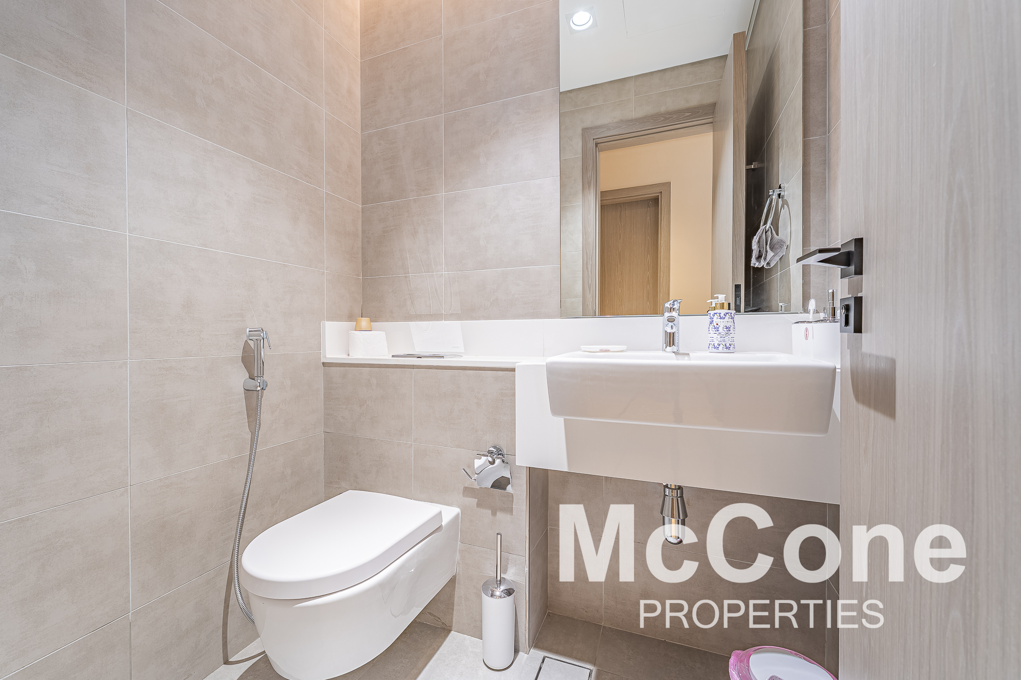 2 Bedroom Apartment for Rent in Residences 6, Mohammed Bin Rashid City — photograph 14 of 17