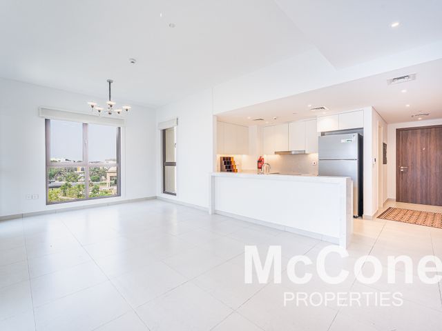 2 Bedroom Apartment for Rent in Jadeel, Umm Suqeim