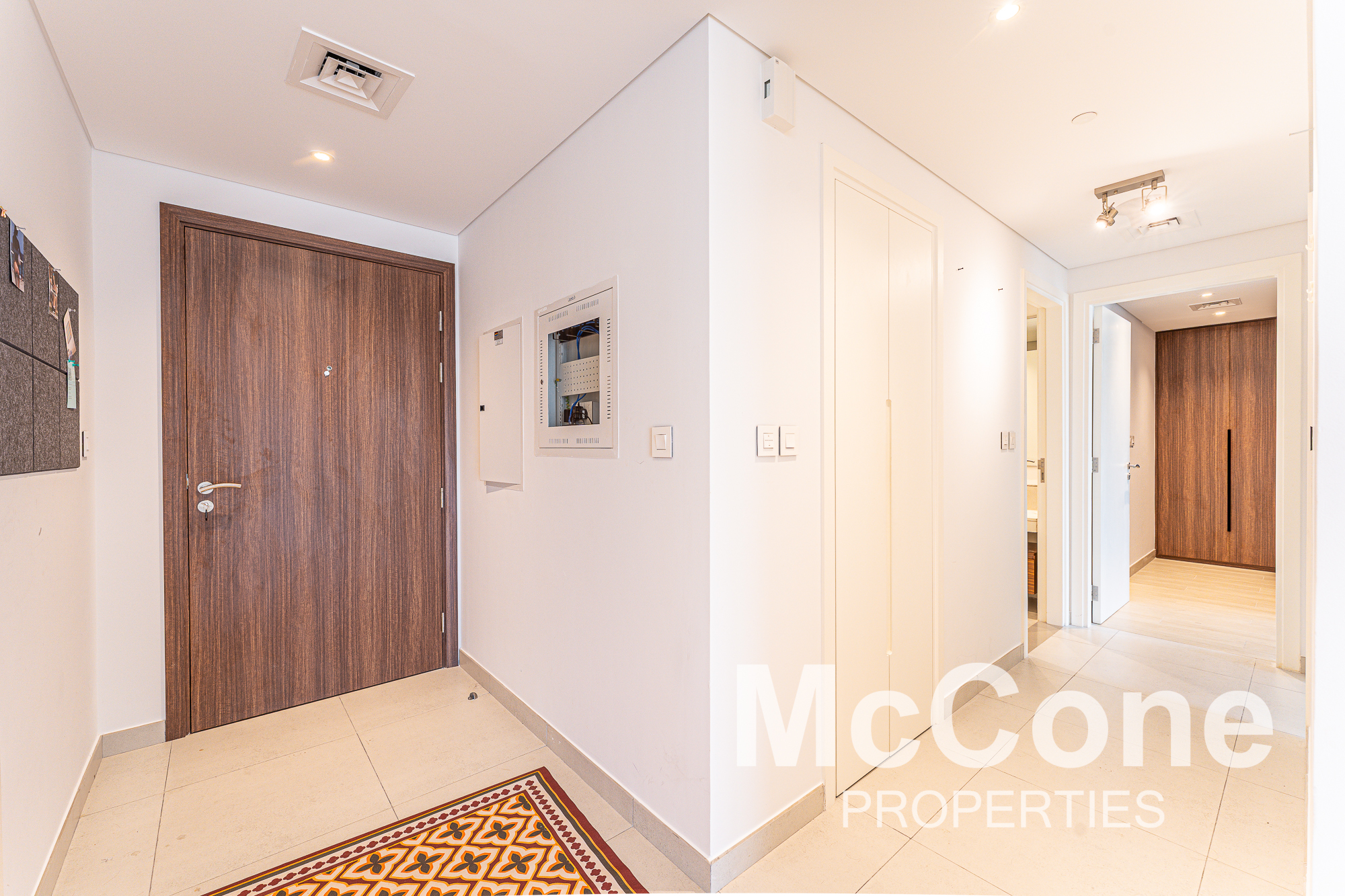 2 Bedroom Apartment for Rent in Jadeel, Umm Suqeim — photo 6 of 18