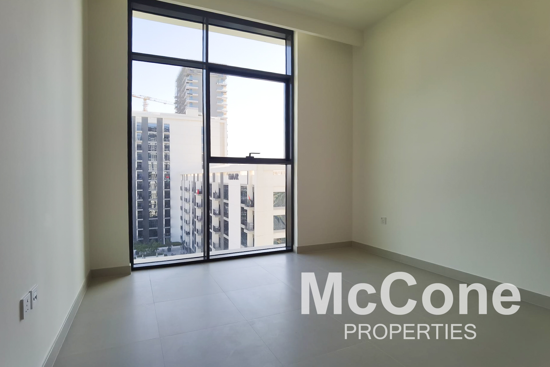 2 Bedroom Apartment for Rent in Golf Grand, Dubai Hills Estate — photograph 11 of 18
