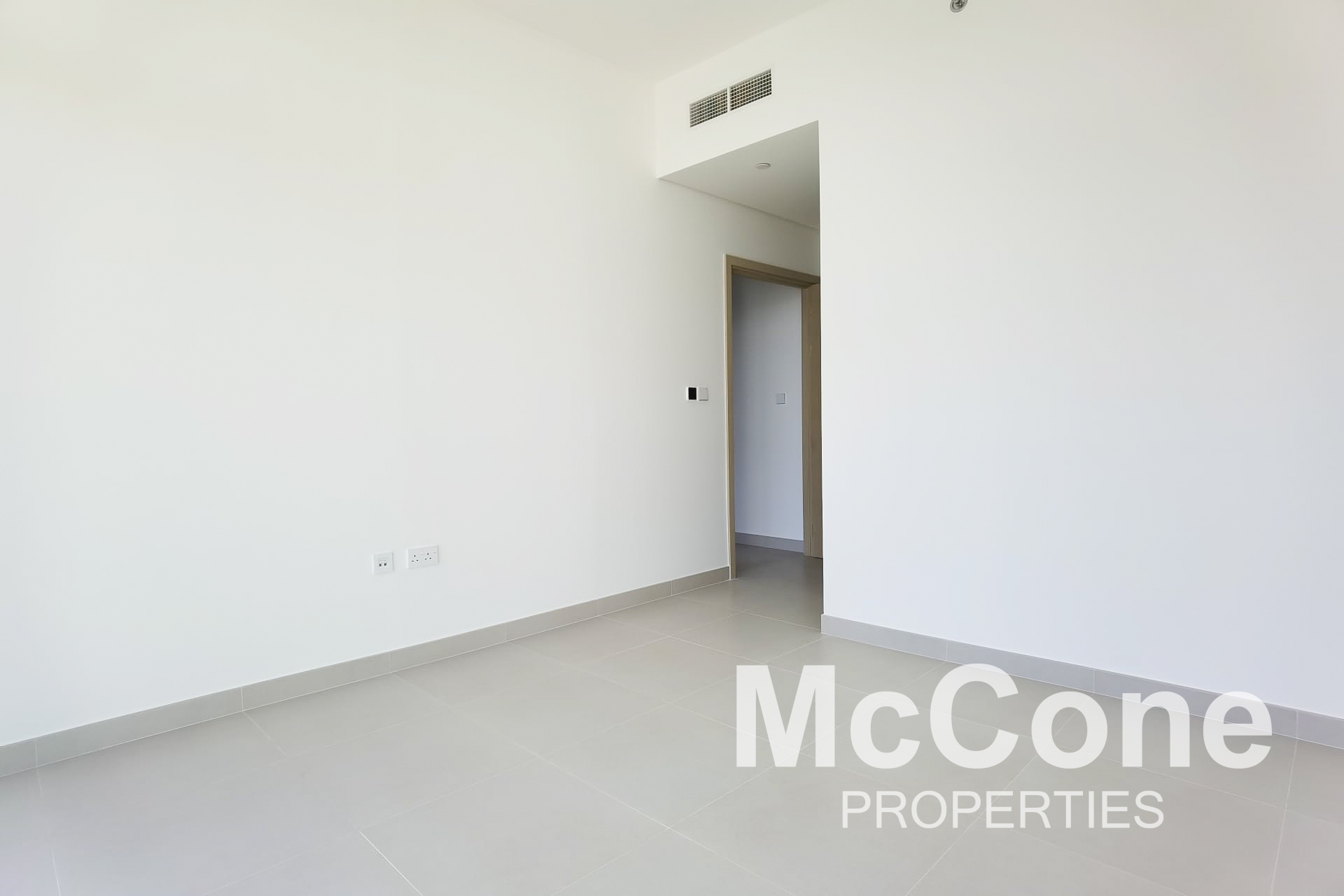 2 Bedroom Apartment for Rent in Golf Grand, Dubai Hills Estate — photo 7 of 18