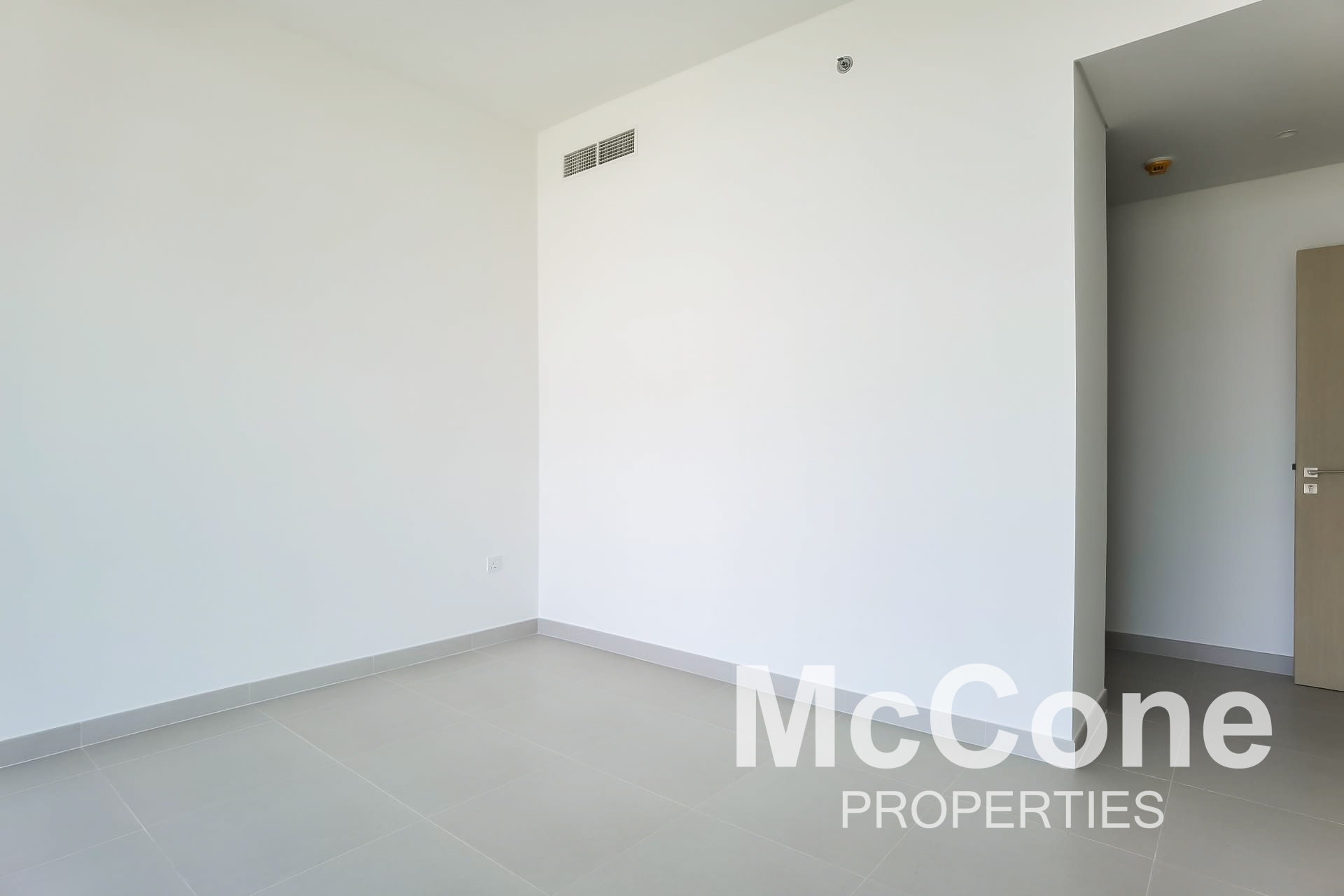 3 Bedroom Apartment for Rent in Golf Grand, Dubai Hills Estate — photograph 14 of 19