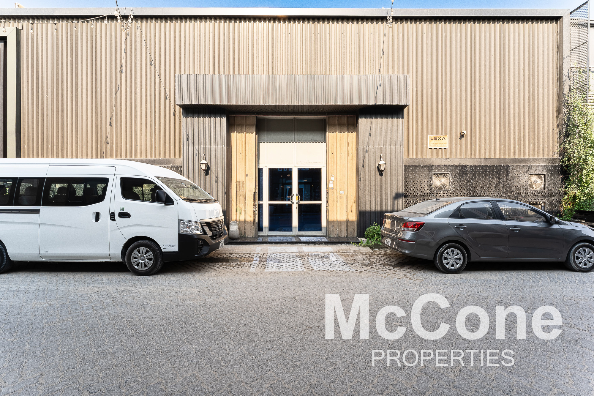 Warehouse for Rent in Al Quoz Industrial Area 1, Al Quoz — photo 4 of 12