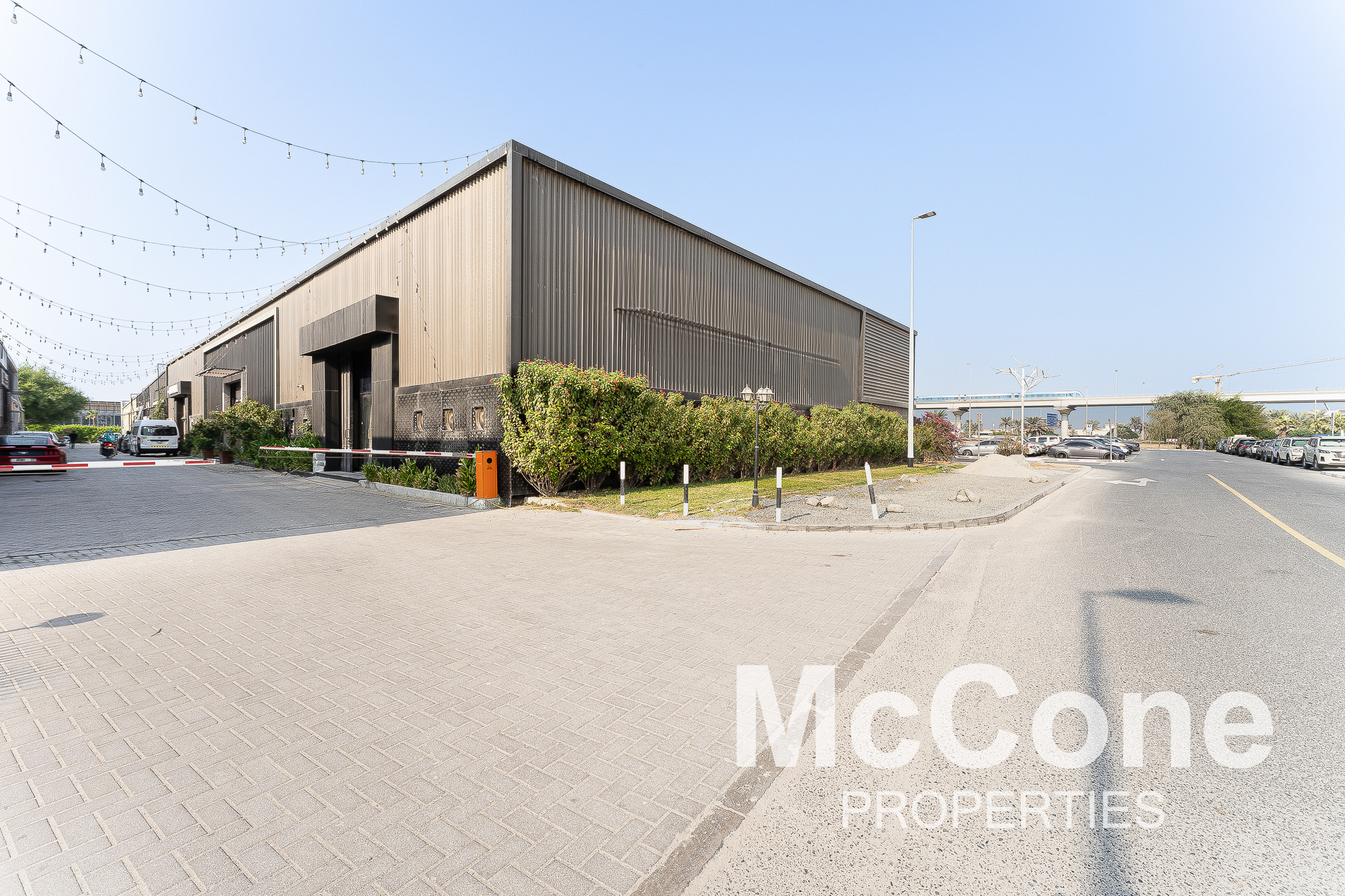 Warehouse for Rent in Al Quoz Industrial Area 1, Al Quoz — photograph 10 of 12