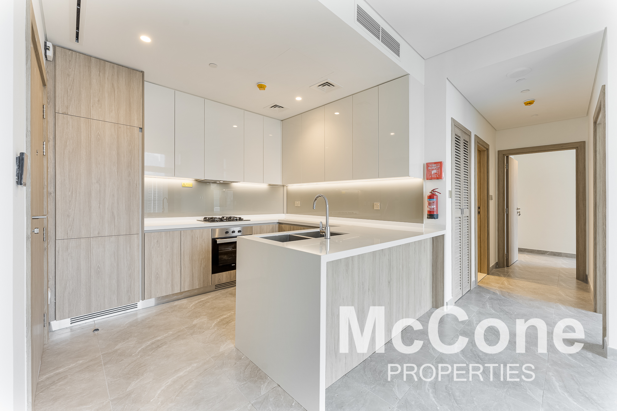 2 Bedroom Apartment for Rent in Peninsula Two, Business Bay — photo 4 of 17
