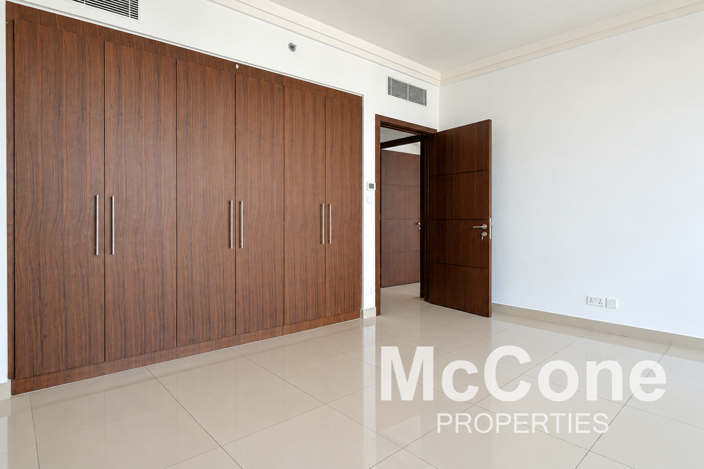 3 Bedroom Apartment for Rent in Boulevard Point, Downtown Dubai — photo 9 of 24