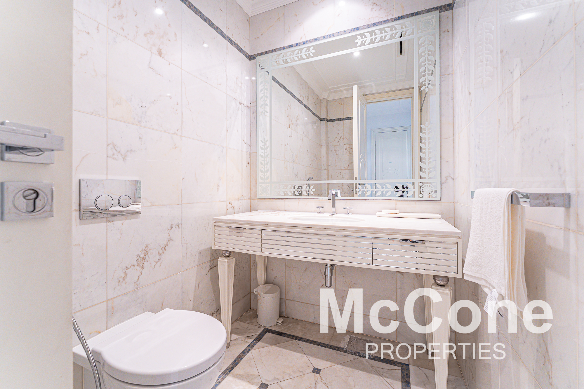 2 Bedroom Apartment for Rent in Palazzo Versace, Culture Village — photograph 11 of 20