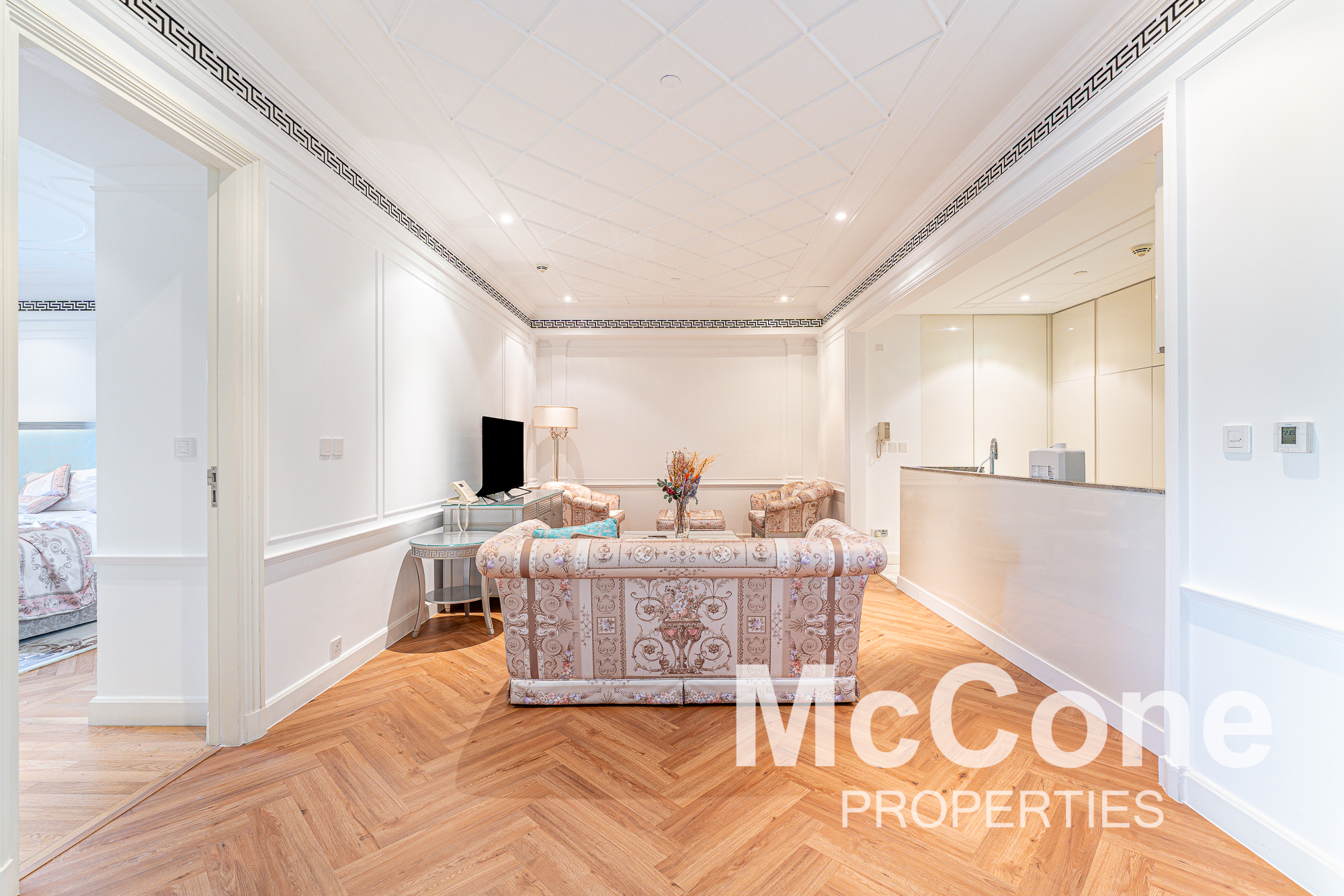 2 Bedroom Apartment for Rent in Palazzo Versace, Culture Village — photo 5 of 20