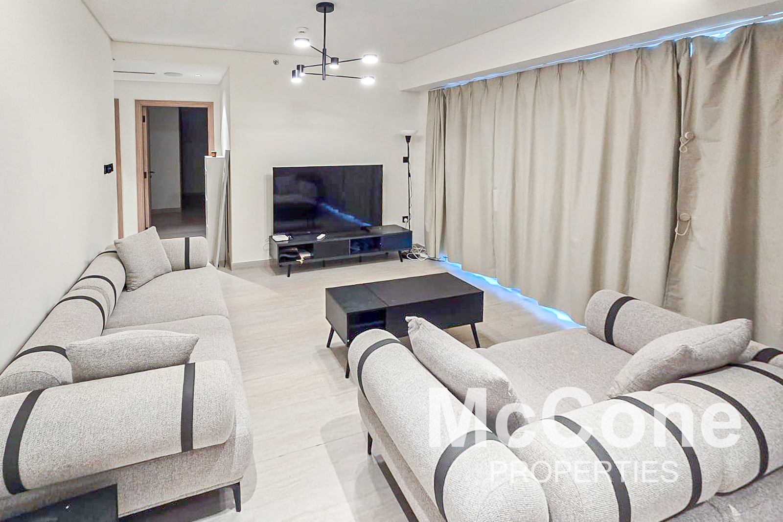 1 Bedroom Apartment for Rent in Marina Living, Dubai Marina — photo 2 of 14