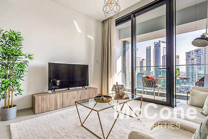 1 Bedroom Apartment for Rent in Jumeirah Gate Tower 1, Jumeirah Beach Residence — photo 2 of 11