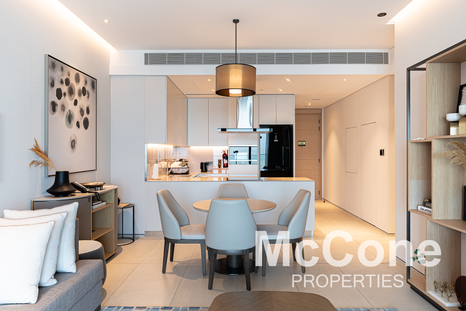 2 Bedroom Apartment for Rent in Jumeirah Gate Tower 2, Jumeirah Beach Residence — photo 8 of 22