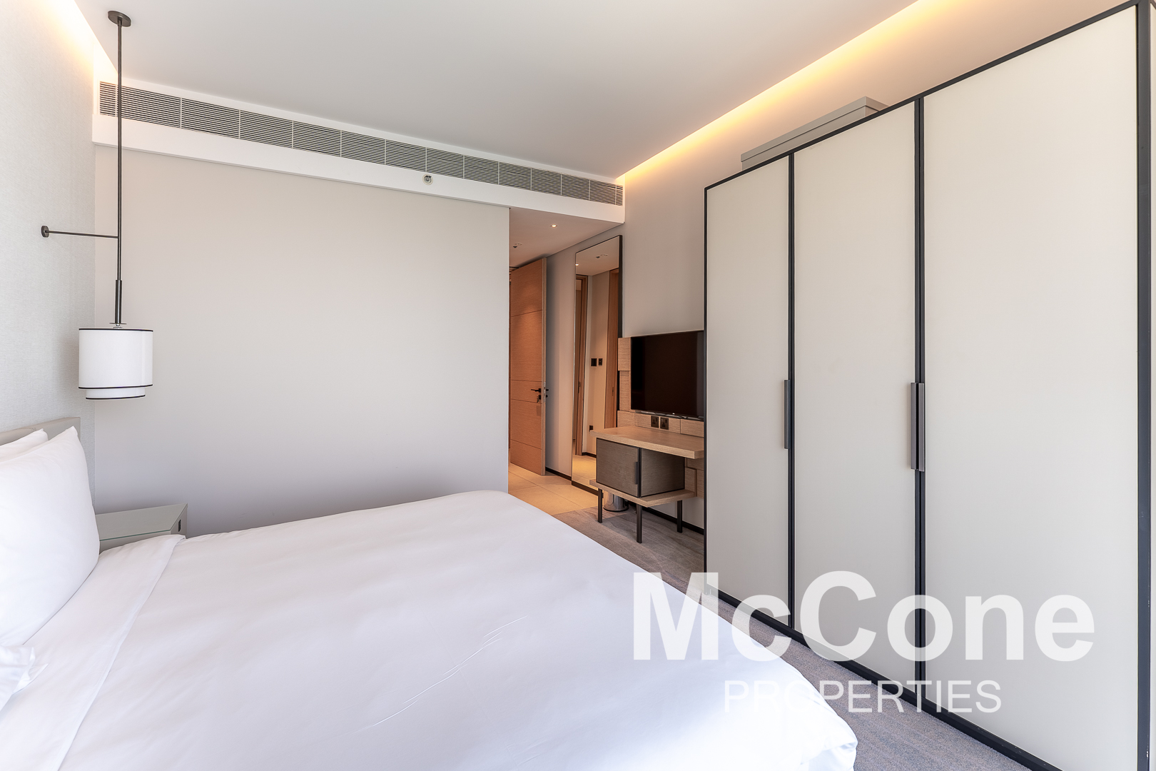 2 Bedroom Apartment for Rent in Jumeirah Gate Tower 2, Jumeirah Beach Residence — photograph 14 of 22