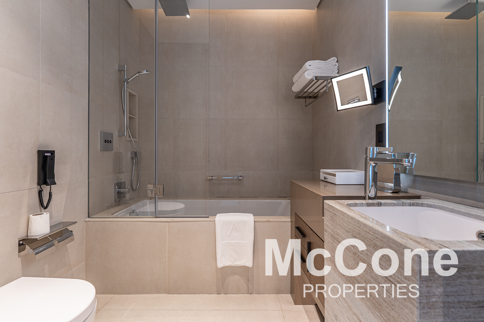 2 Bedroom Apartment for Rent in Jumeirah Gate Tower 2, Jumeirah Beach Residence — photograph 17 of 22