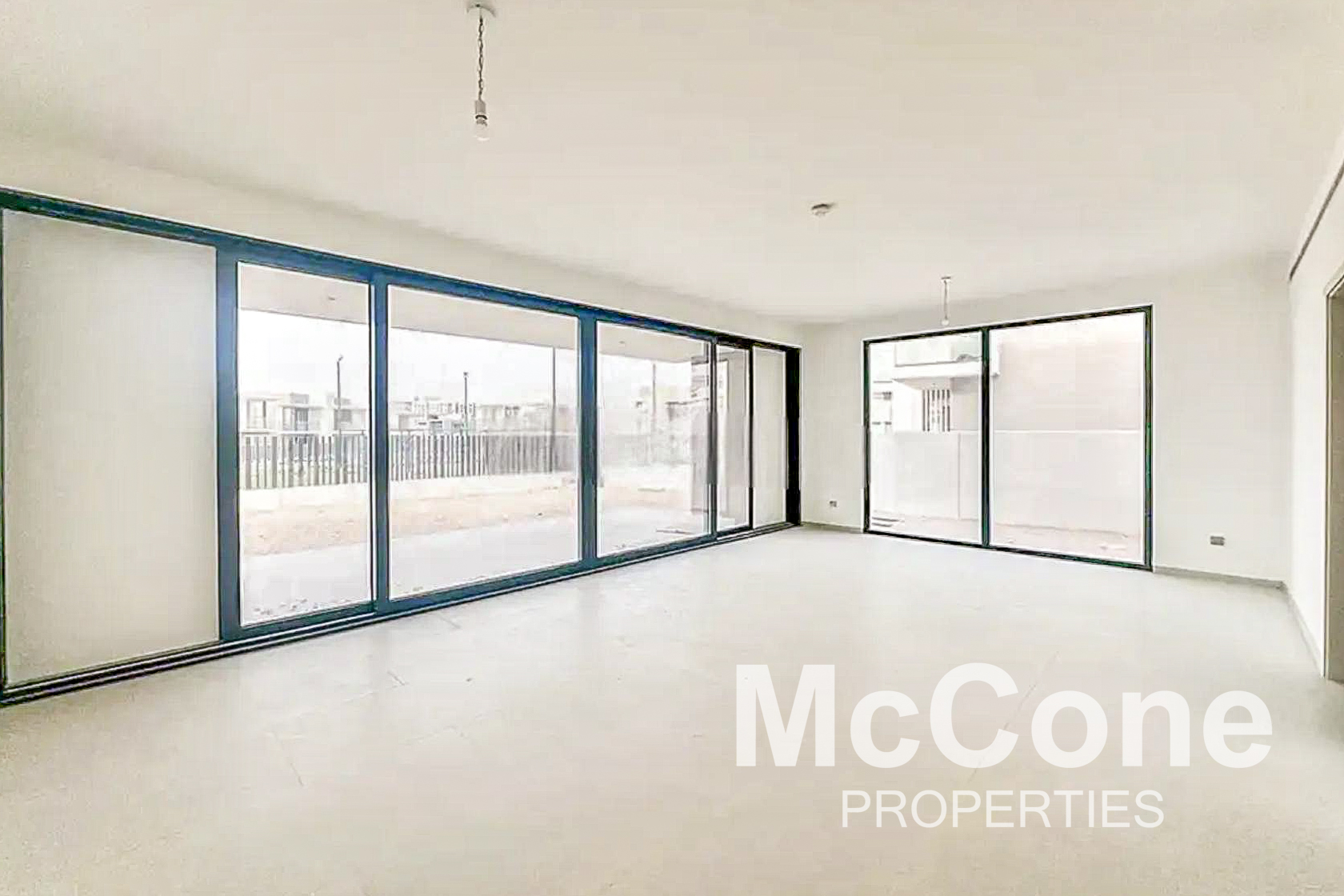 4 Bedroom Villa for Rent in Jebel Ali Village Villas, Jebel Ali — photo 2 of 12