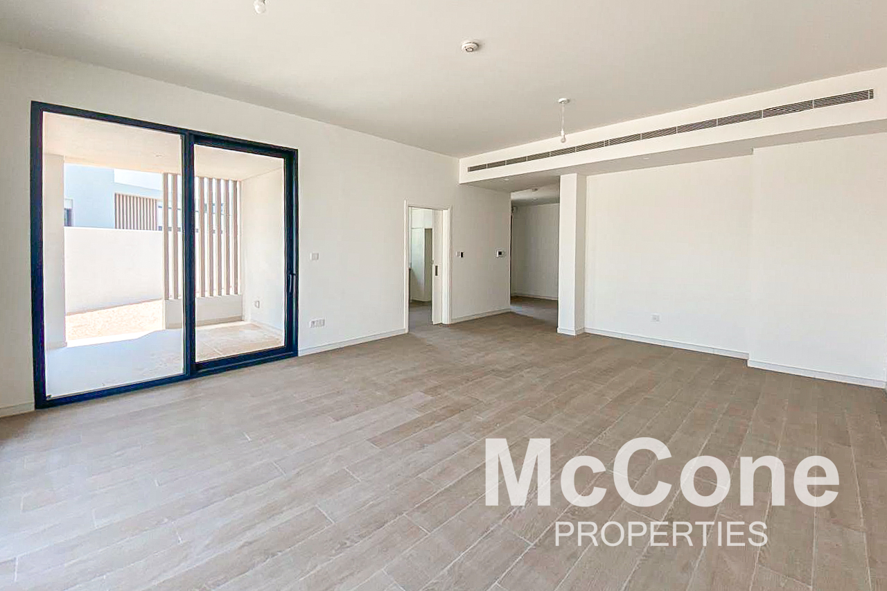 4 Bedroom Townhouse for Rent in Jebel Ali Village Townhouses, Jebel Ali — photo 3 of 19
