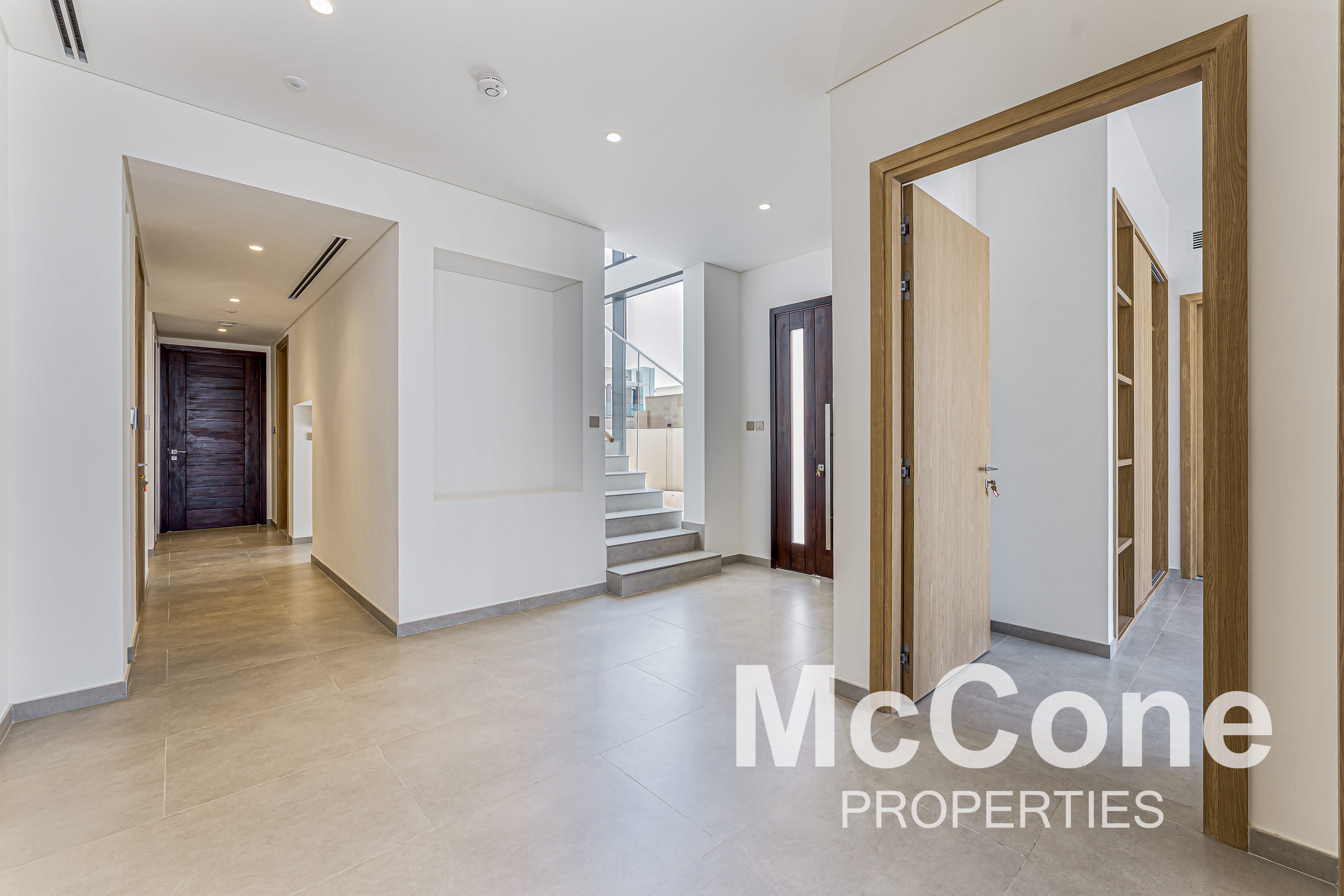 5 Bedroom Villa for Rent in Jebel Ali Village Villas, Jebel Ali — photo 8 of 29