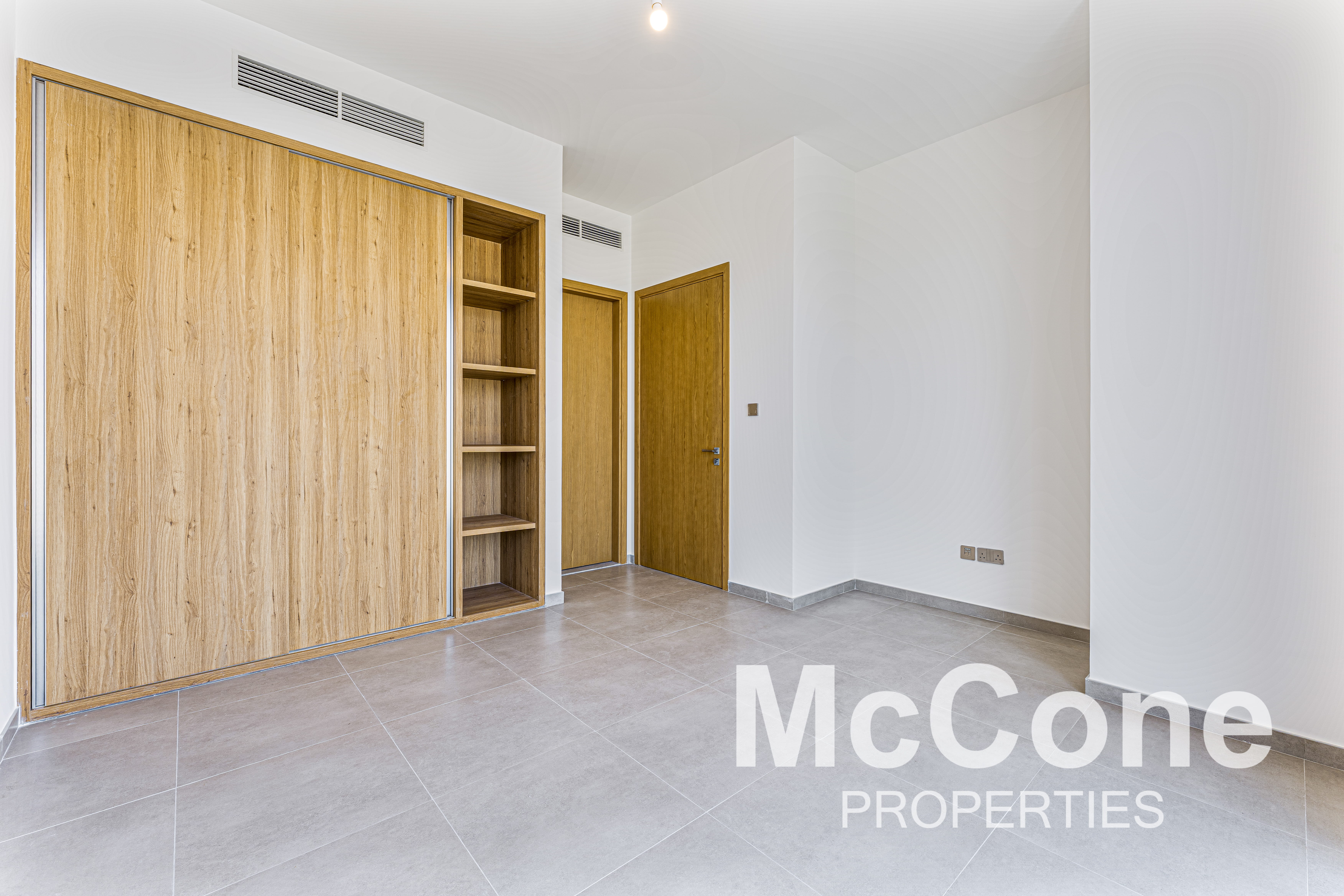 4 Bedroom Villa for Rent in Jebel Ali Village Villas, Jebel Ali — photograph 11 of 22