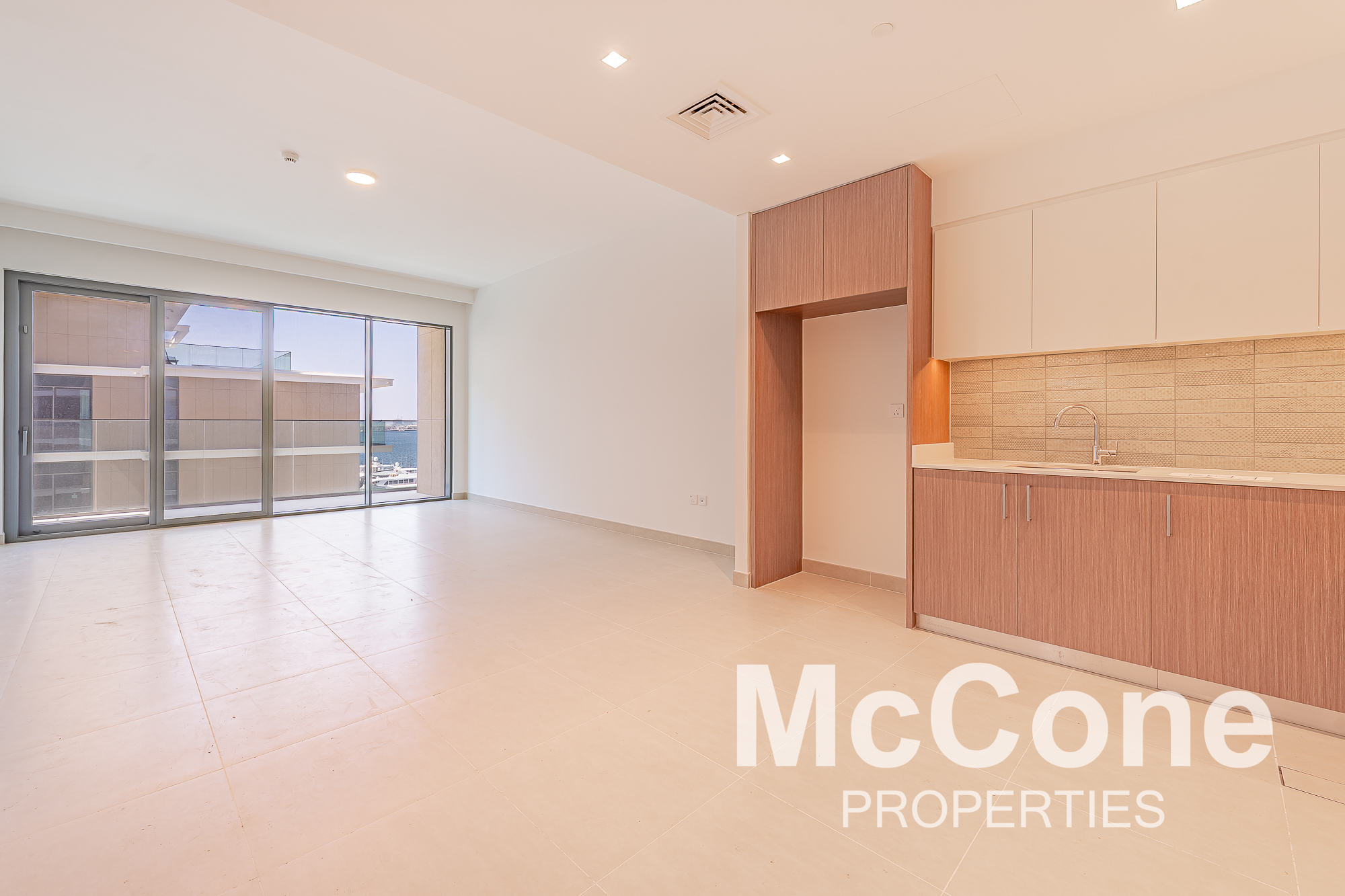 2 Bedroom Apartment for Rent in Seagate Building 1, Mina Rashid — photo 3 of 15