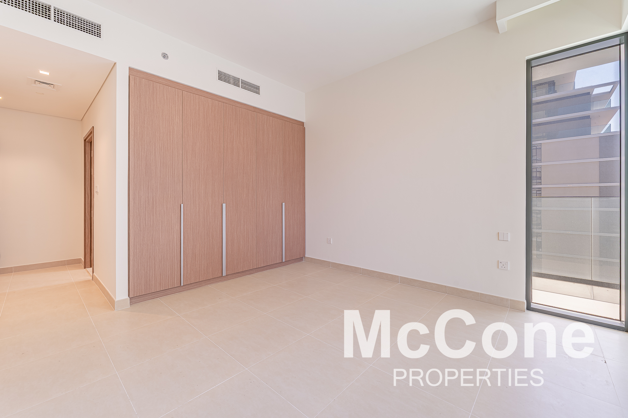 2 Bedroom Apartment for Rent in Seagate Building 1, Mina Rashid — photo 8 of 15