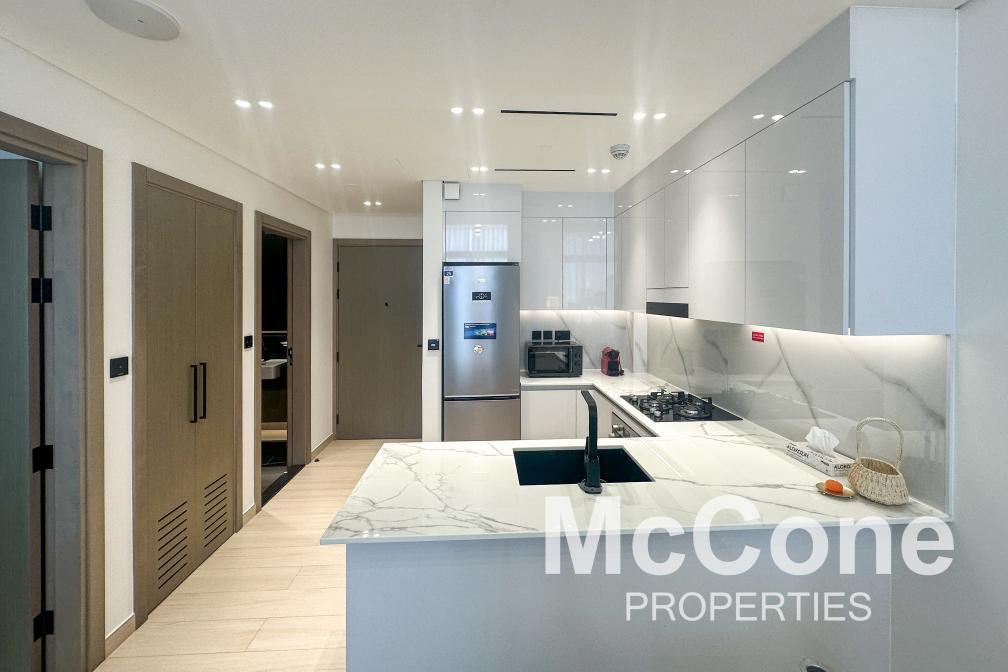 1 Bedroom Apartment for Rent in Binghatti Emerald, Jumeirah Village Circle — photo 8 of 16
