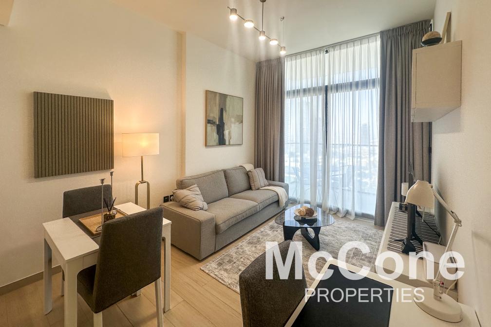 1 Bedroom Apartment for Rent in Binghatti Emerald, Jumeirah Village Circle — photo 4 of 16