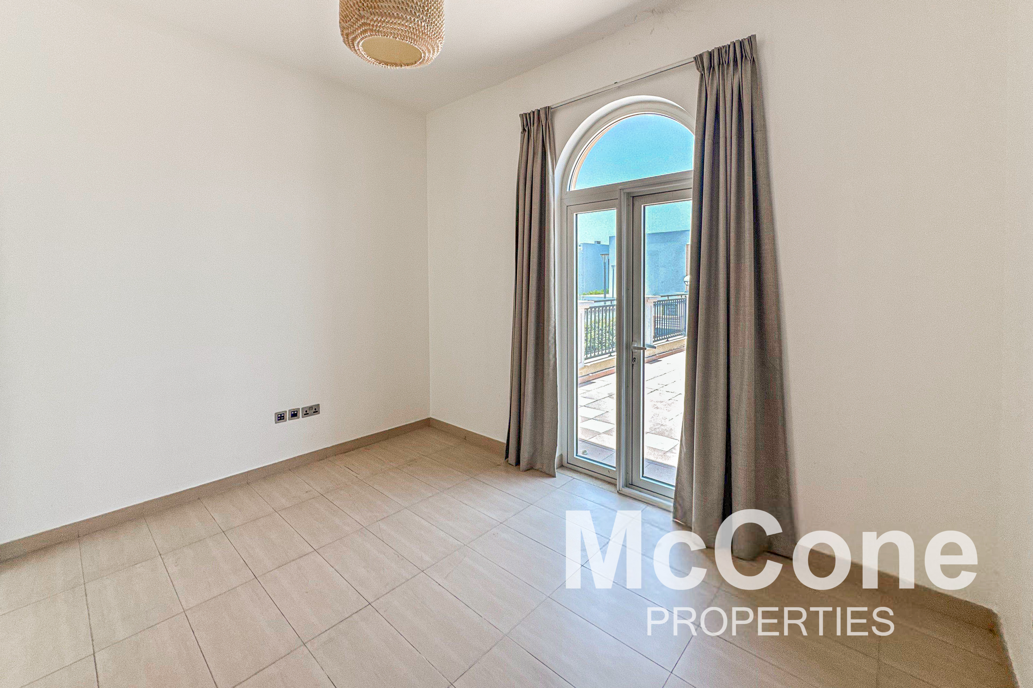 4 Bedroom Villa for Rent in Legacy Nova Villas, Jumeirah Park — photo 8 of 10