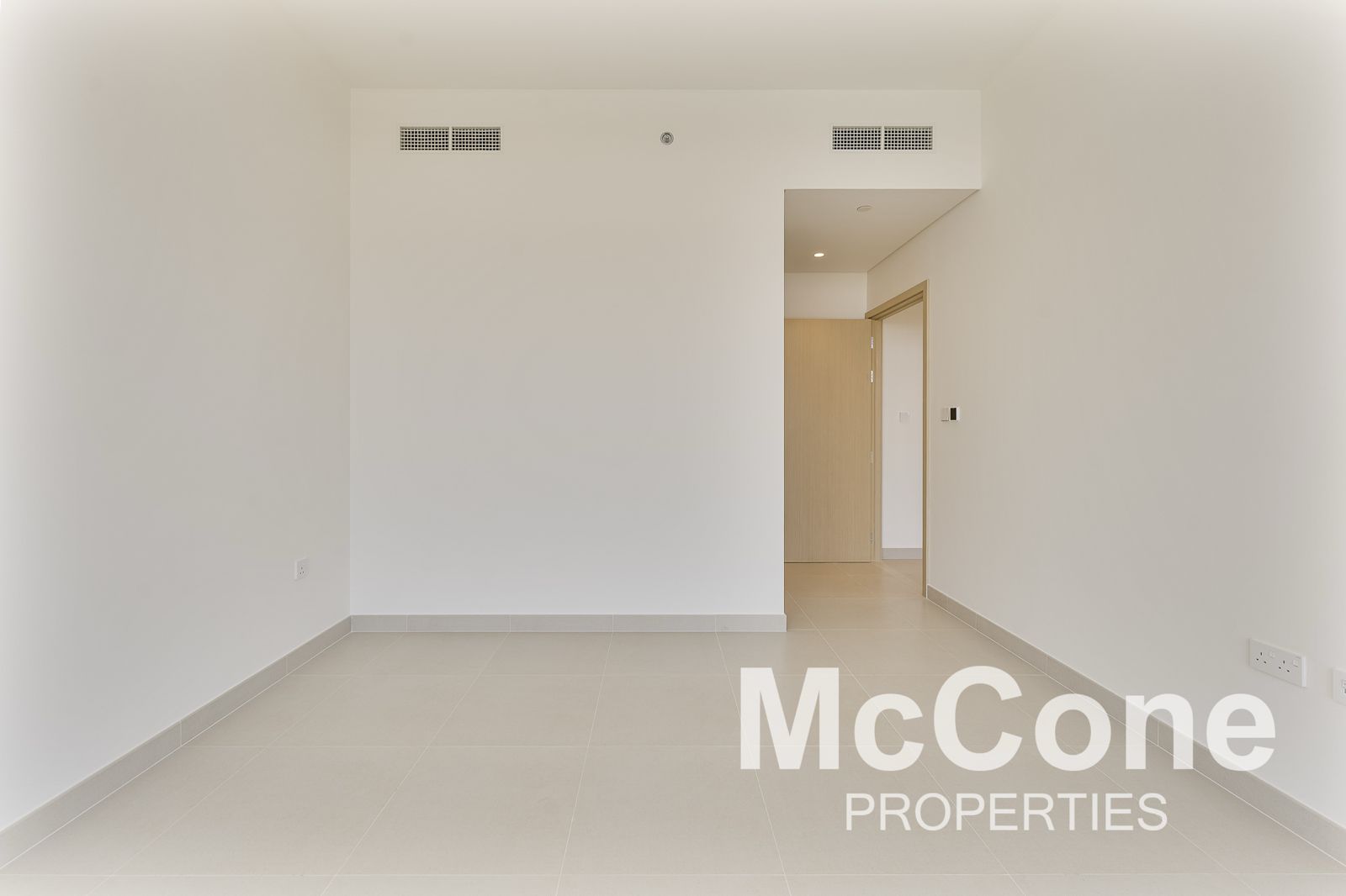 2 Bedroom Apartment for Rent in Golf Grand, Dubai Hills Estate — photo 8 of 16