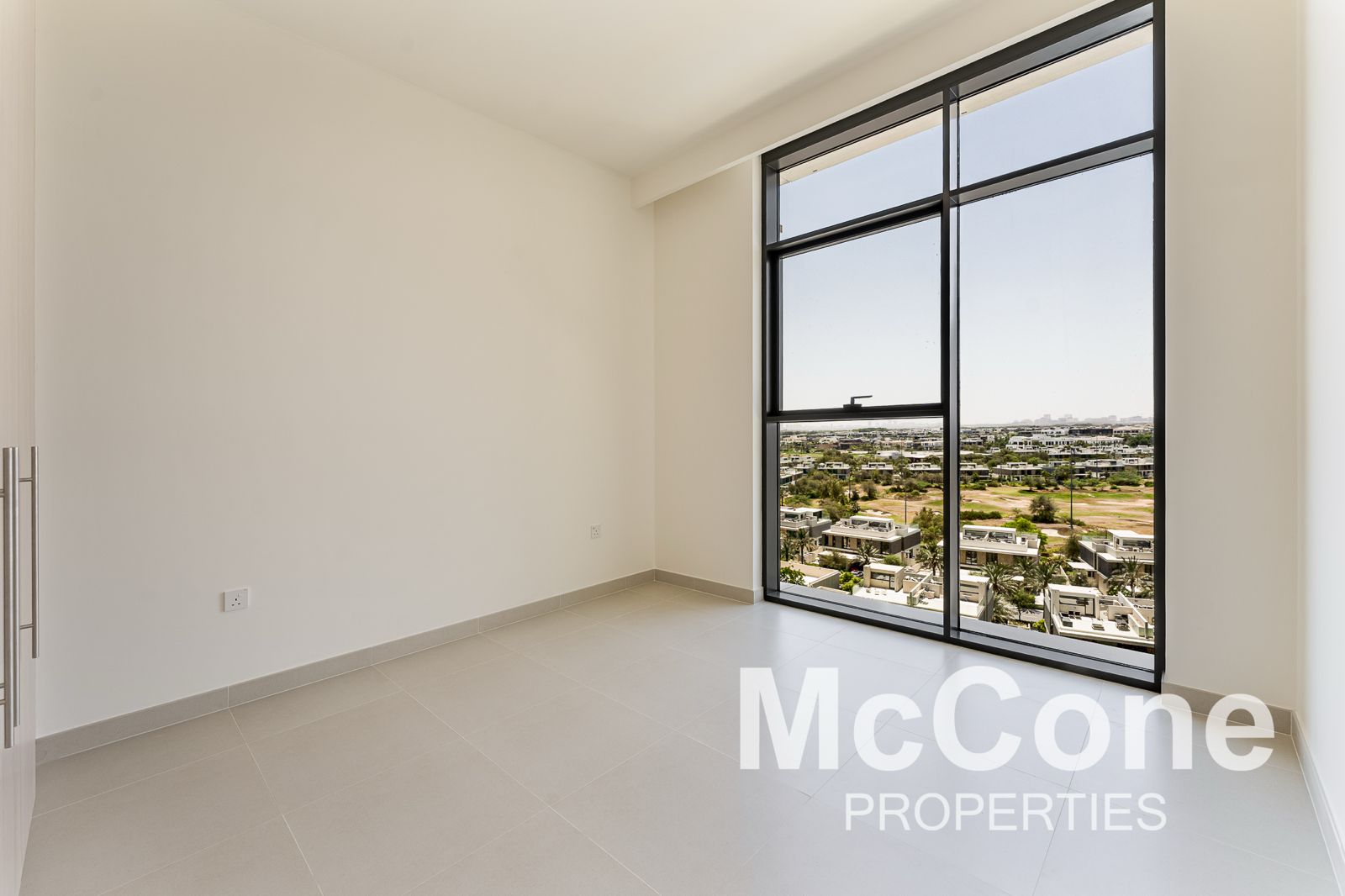2 Bedroom Apartment for Rent in Golf Grand, Dubai Hills Estate — photo 9 of 16