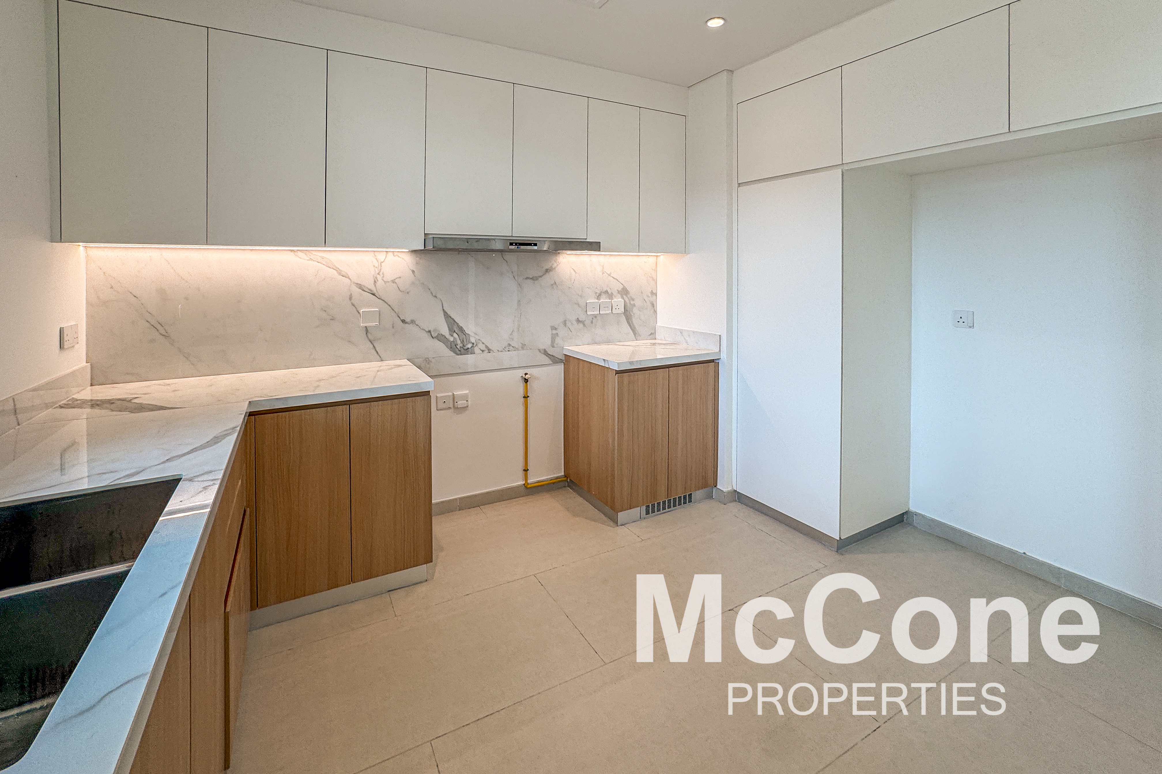 4 Bedroom Townhouse for Rent in Jebel Ali Village Townhouses, Jebel Ali — photo 5 of 17