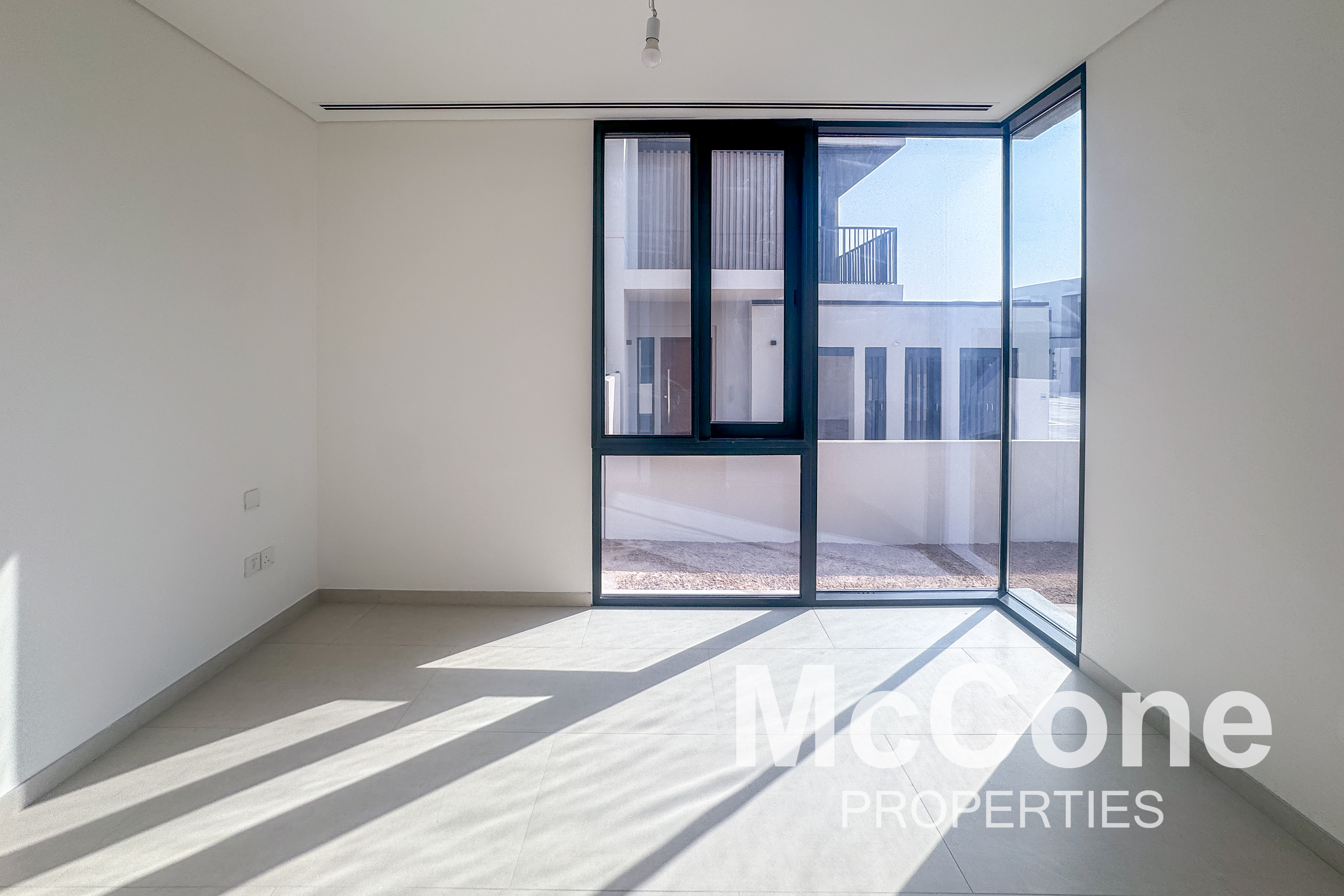 4 Bedroom Townhouse for Rent in Jebel Ali Village Townhouses, Jebel Ali — photo 8 of 17