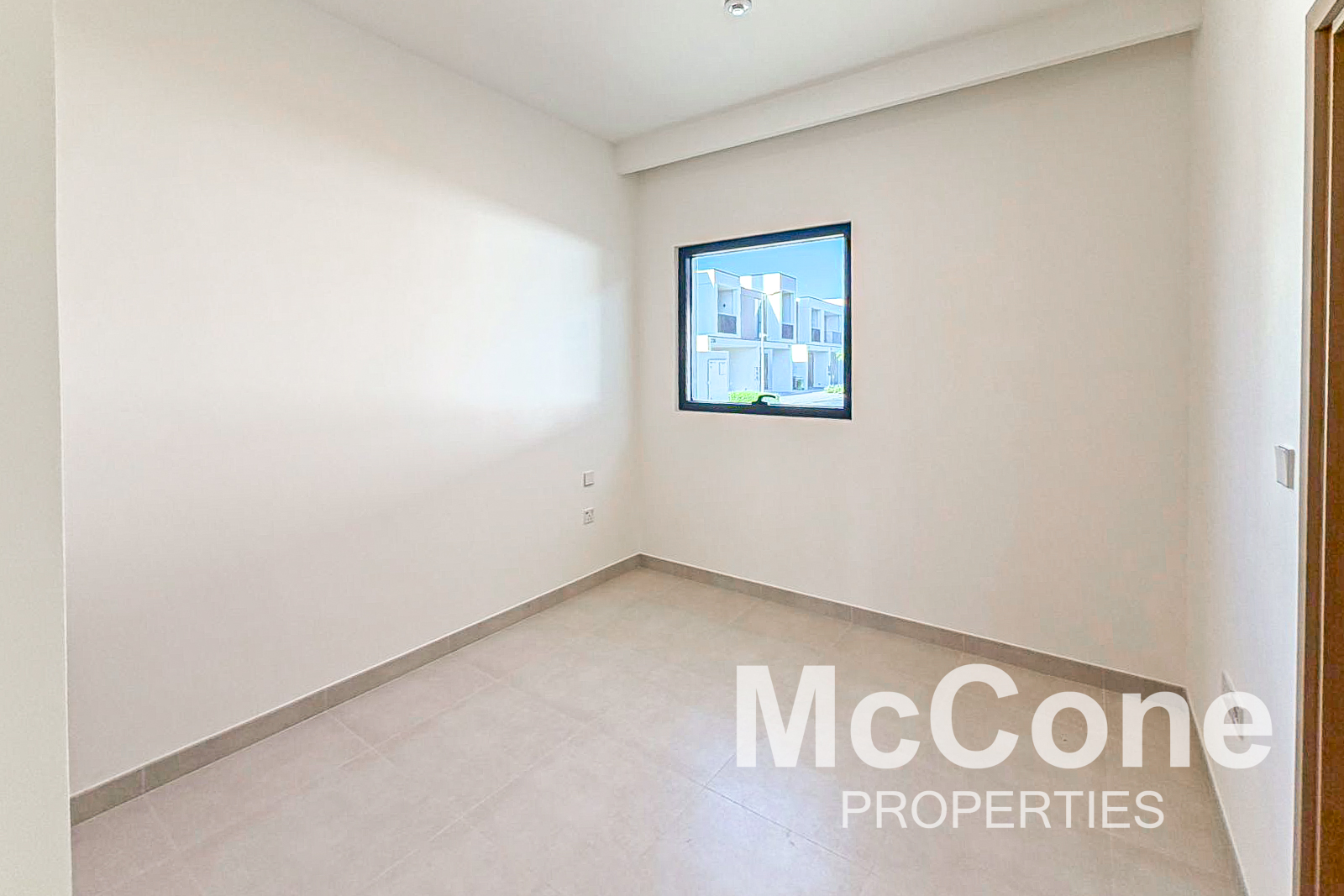 4 Bedroom Townhouse for Rent in Raya, Arabian Ranches 3 — photo 7 of 17