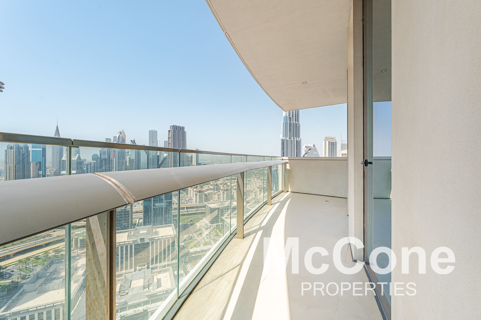 3 Bedroom Apartment for Rent in Burj Vista Tower 1, Downtown Dubai — photograph 18 of 24