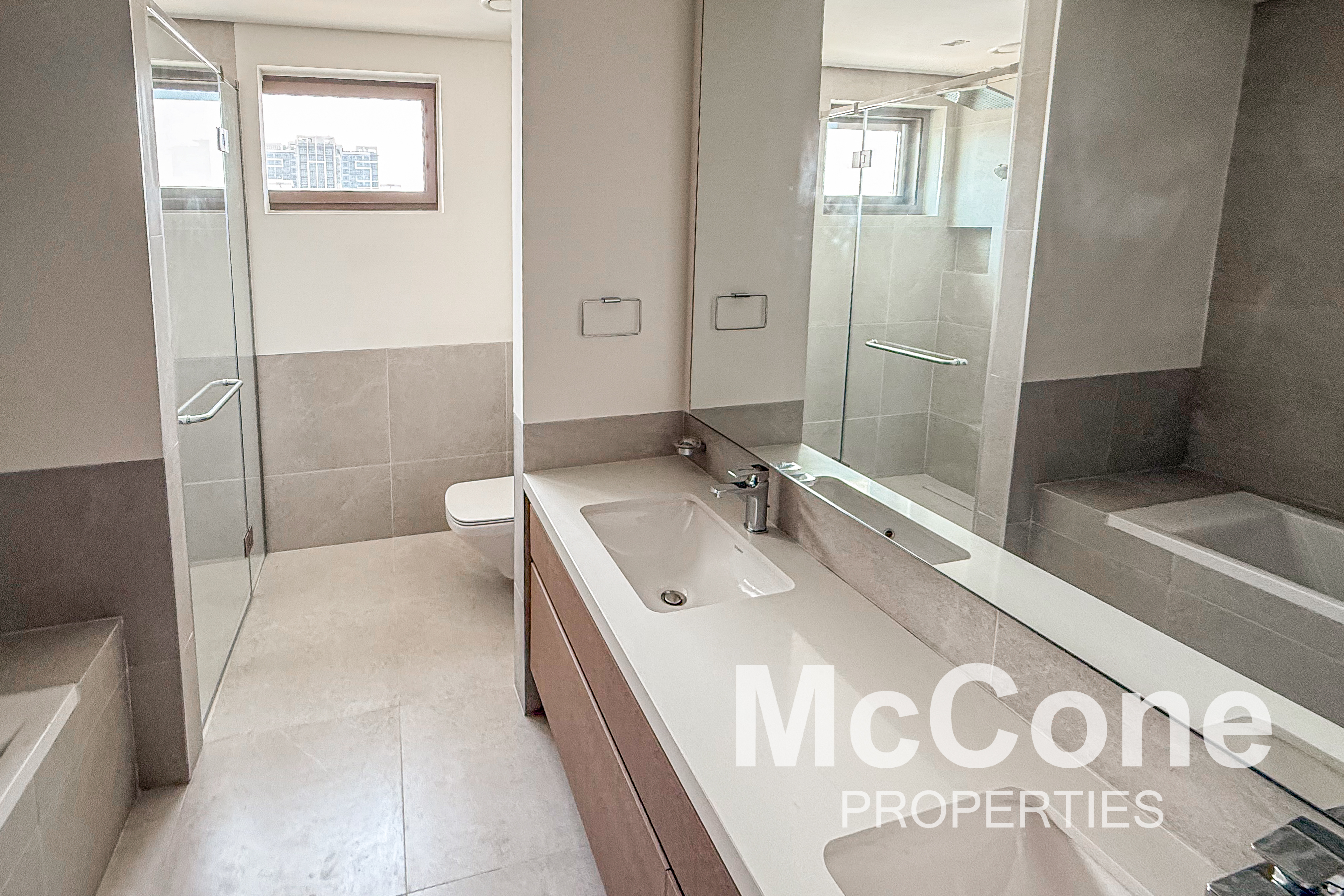 4 Bedroom Villa for Rent in Tilal Al Furjan, Al Furjan — photograph 15 of 18