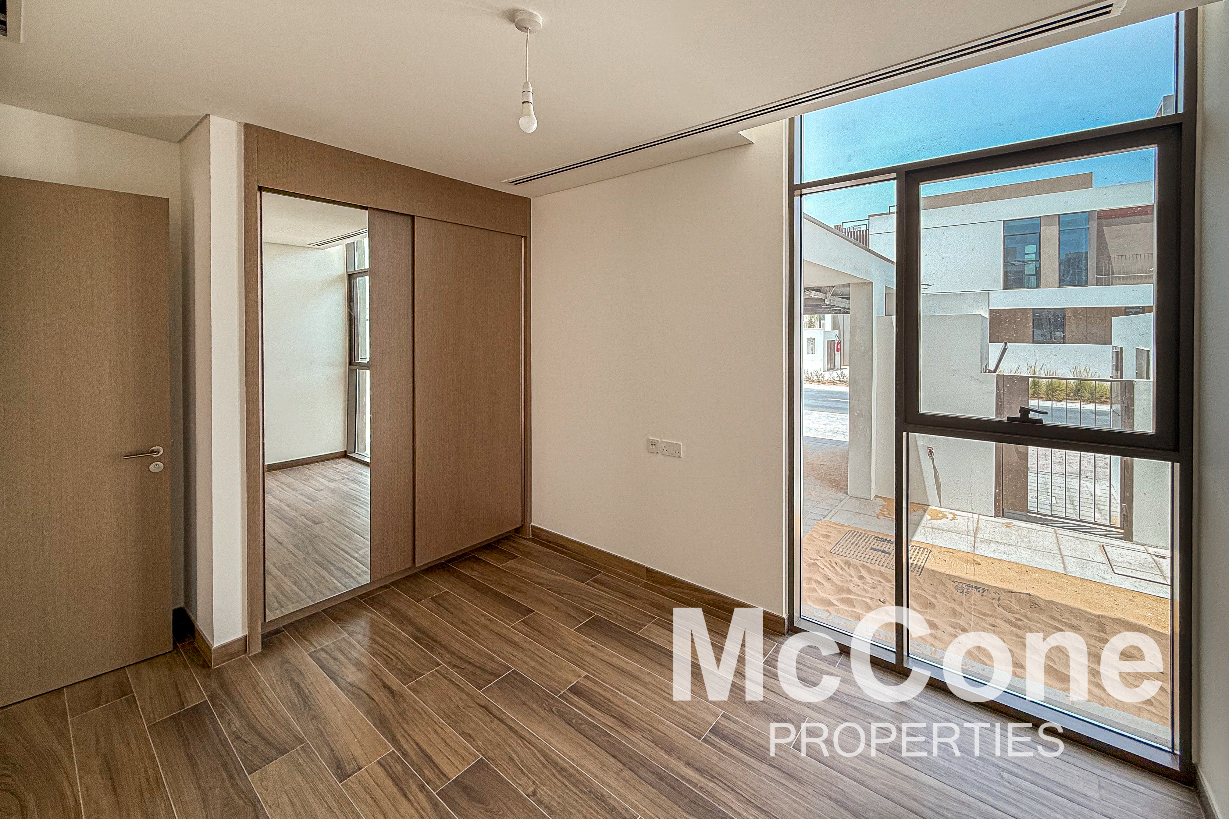 4 Bedroom Villa for Rent in Tilal Al Furjan, Al Furjan — photo 9 of 18