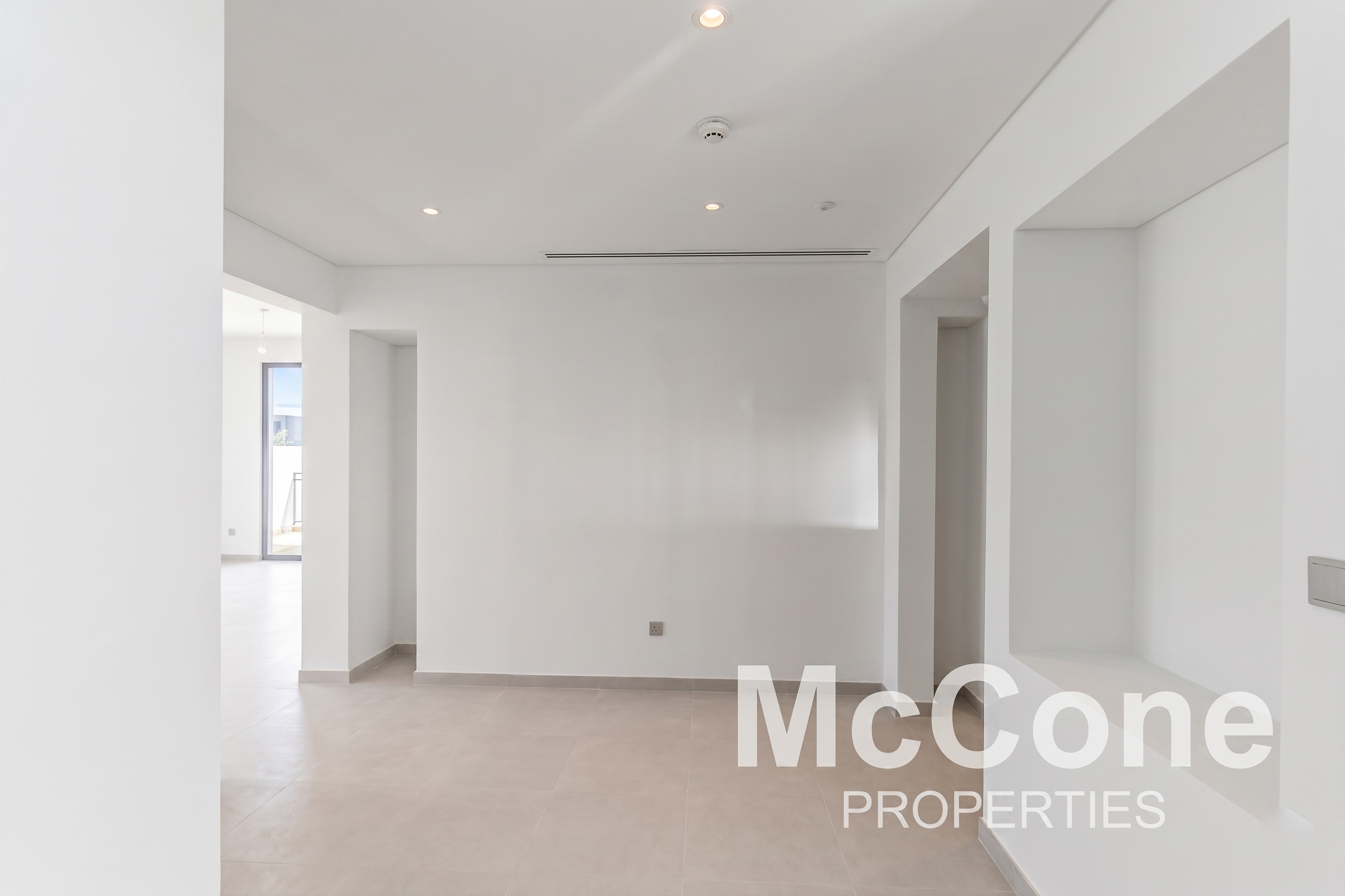 5 Bedroom Villa for Rent in Jebel Ali Village Villas, Jebel Ali — photo 7 of 23
