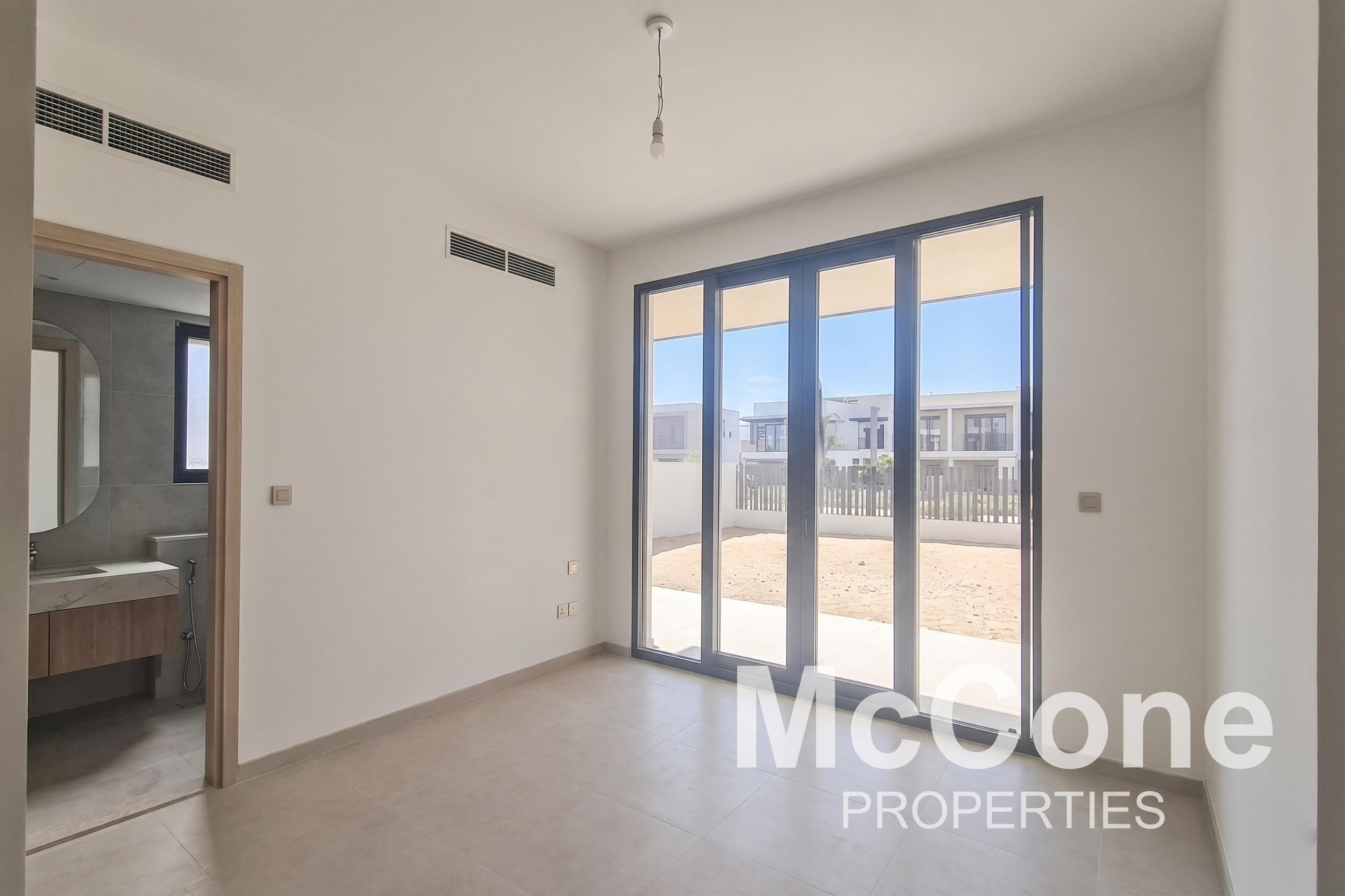 5 Bedroom Villa for Rent in Jebel Ali Village Villas, Jebel Ali — photograph 13 of 23