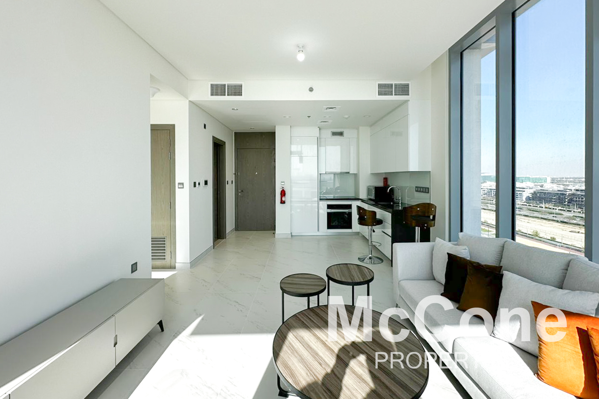 1 Bedroom Apartment for Rent in Residences 13, Mohammed Bin Rashid City — photo 2 of 18