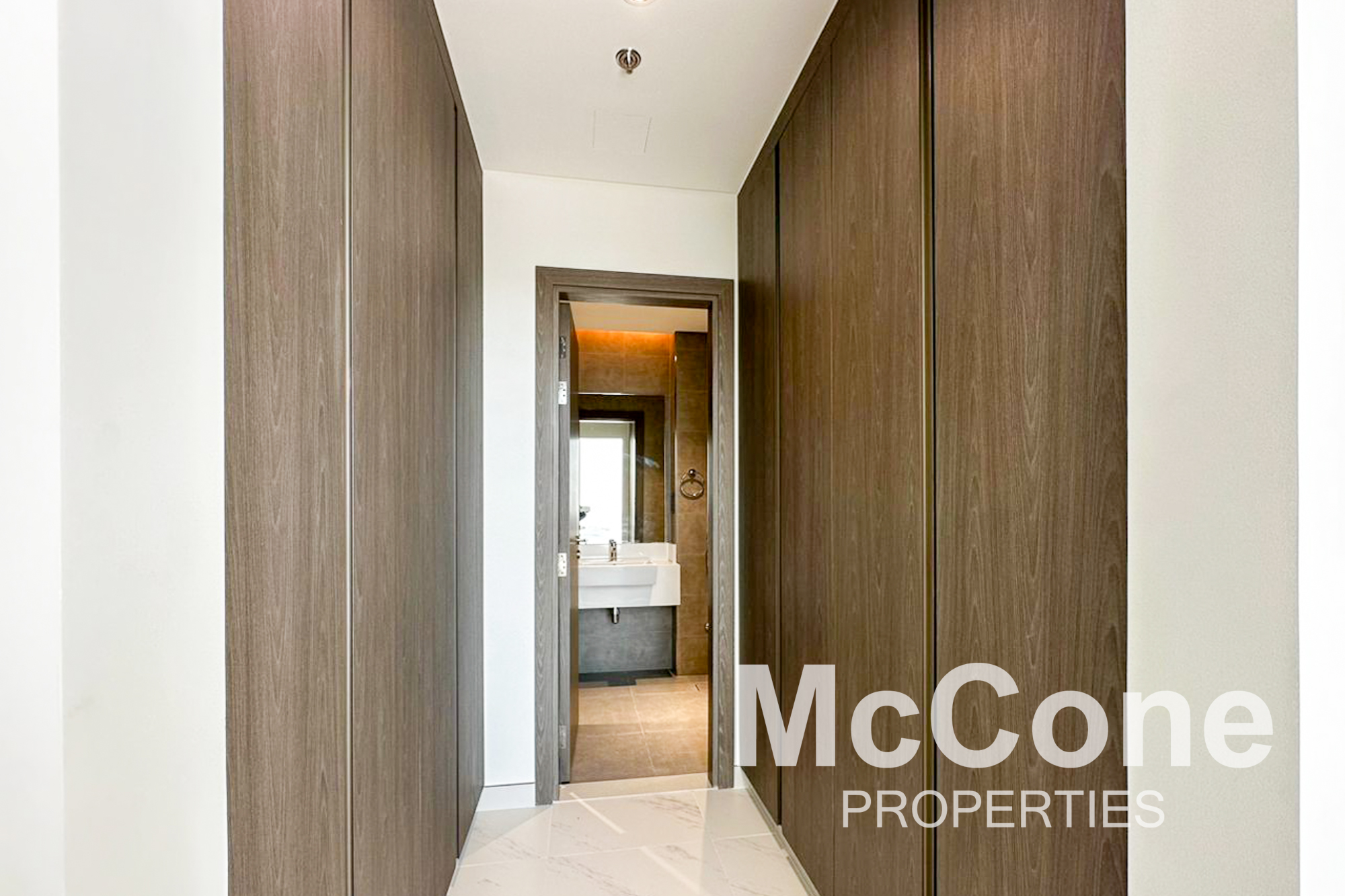 1 Bedroom Apartment for Rent in Residences 13, Mohammed Bin Rashid City — photo 8 of 18