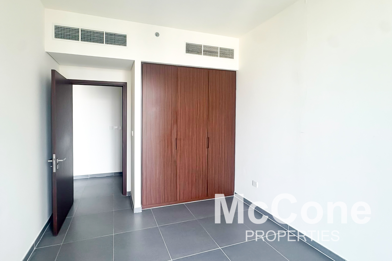 1 Bedroom Apartment for Rent in Creek Edge Tower 1, Dubai Creek Harbour (The Lagoons) — photo 4 of 10