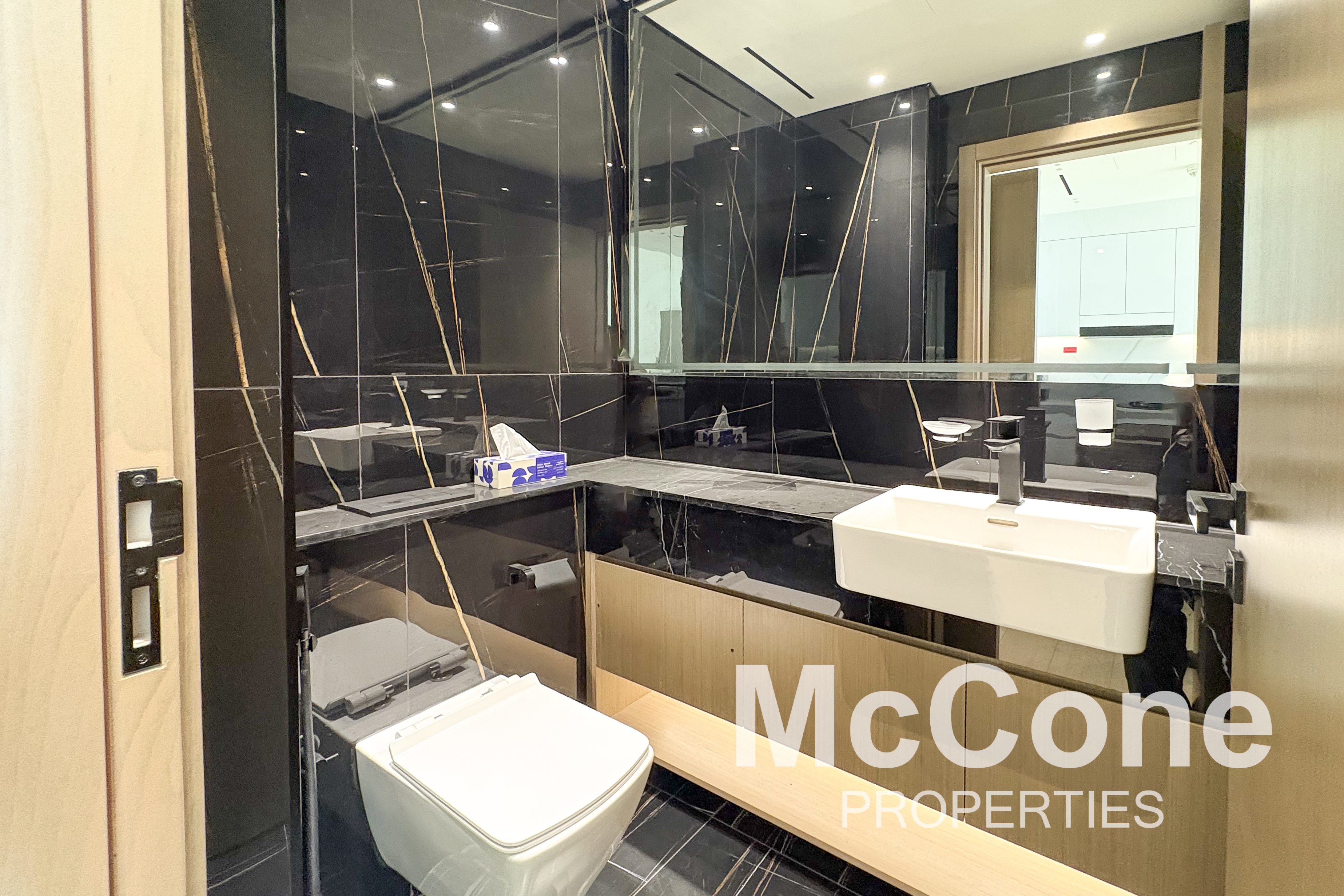 1 Bedroom Apartment for Rent in Binghatti Emerald, Jumeirah Village Circle — photo 7 of 10