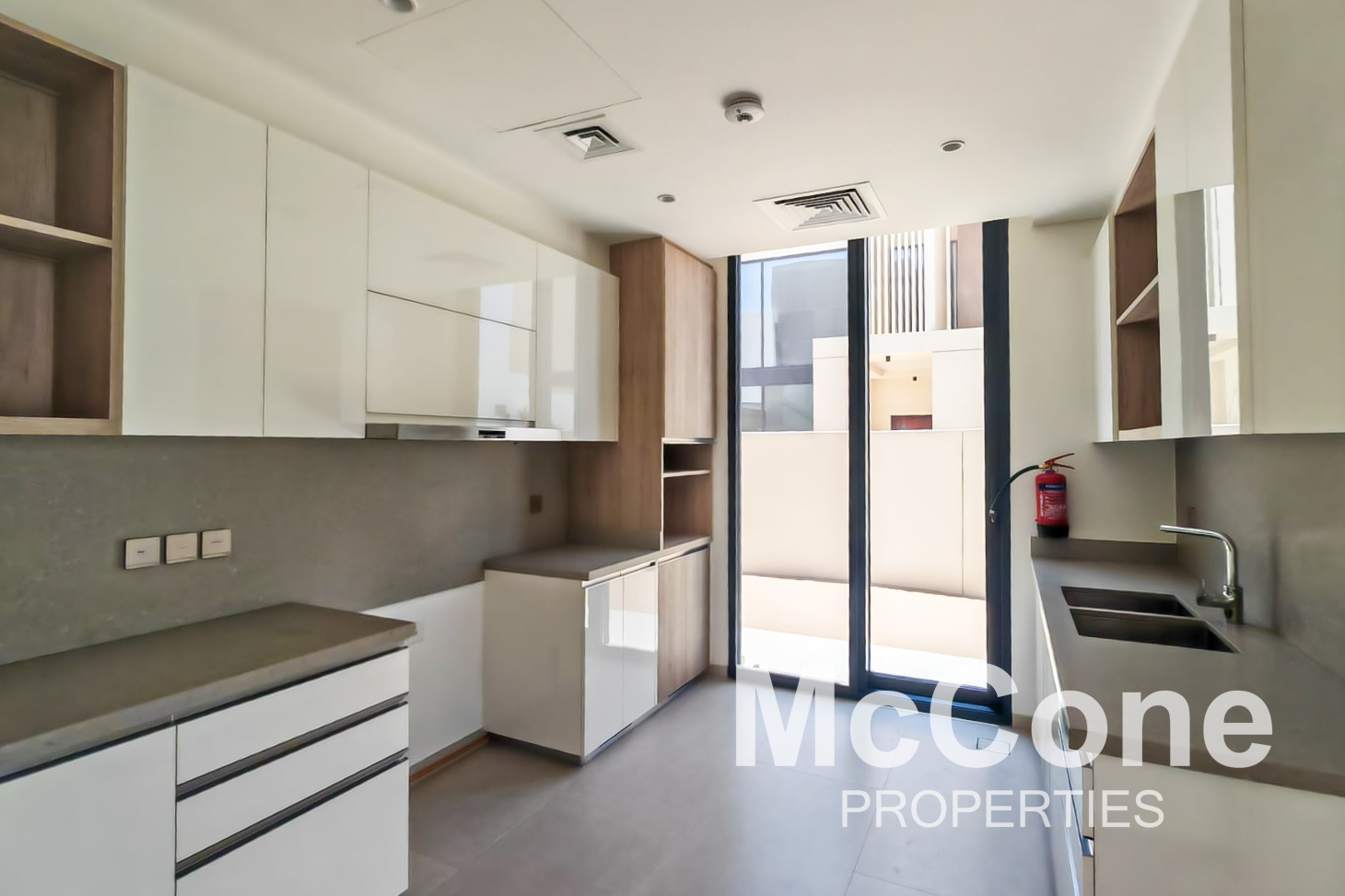 4 Bedroom Villa for Rent in Jebel Ali Village Villas, Jebel Ali — photo 4 of 18