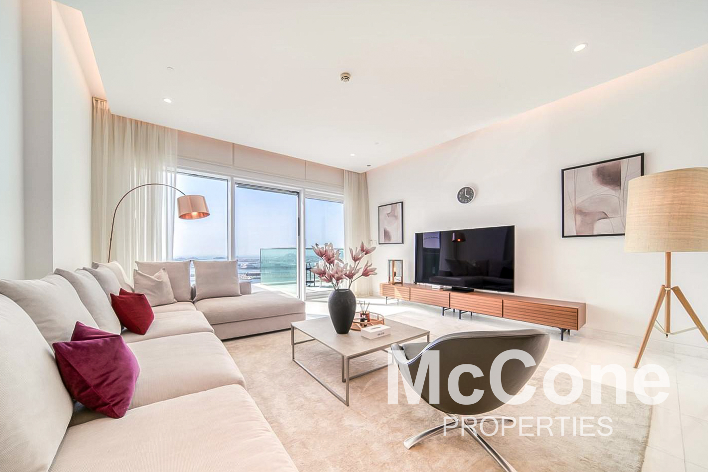 2 Bedroom Apartment for Rent in The One JBR, Jumeirah Beach Residence — photo 2 of 22