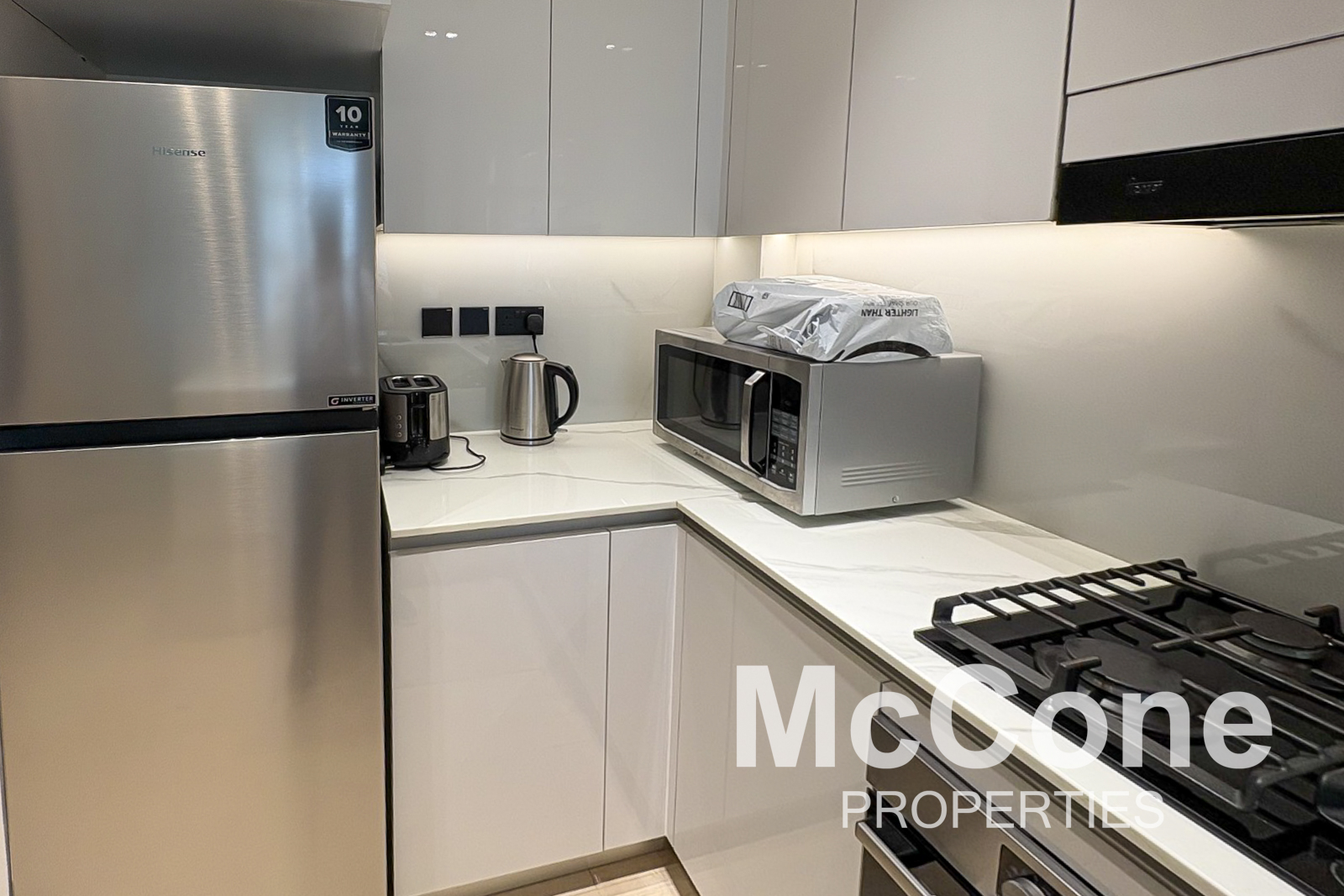 1 Bedroom Apartment for Rent in Binghatti Emerald, Jumeirah Village Circle — photo 5 of 17