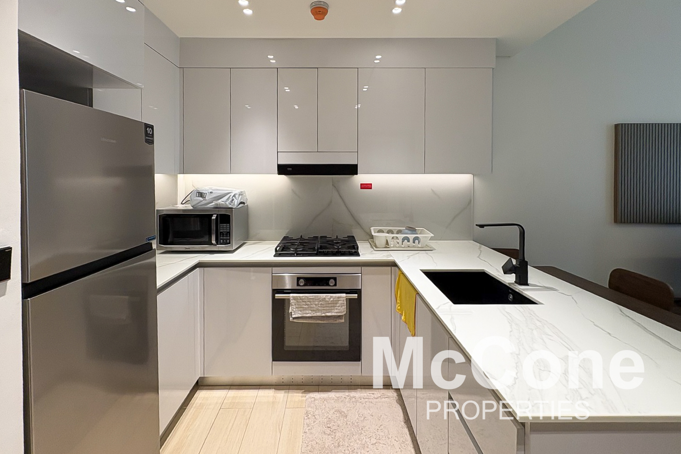 1 Bedroom Apartment for Rent in Binghatti Emerald, Jumeirah Village Circle — photo 4 of 17