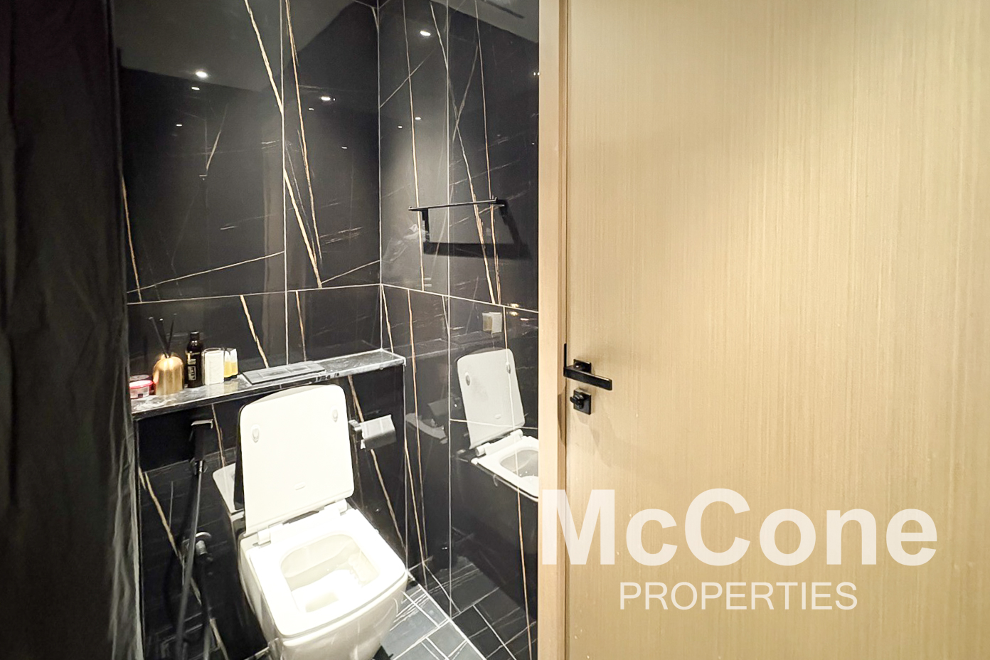 1 Bedroom Apartment for Rent in Binghatti Emerald, Jumeirah Village Circle — photograph 13 of 17