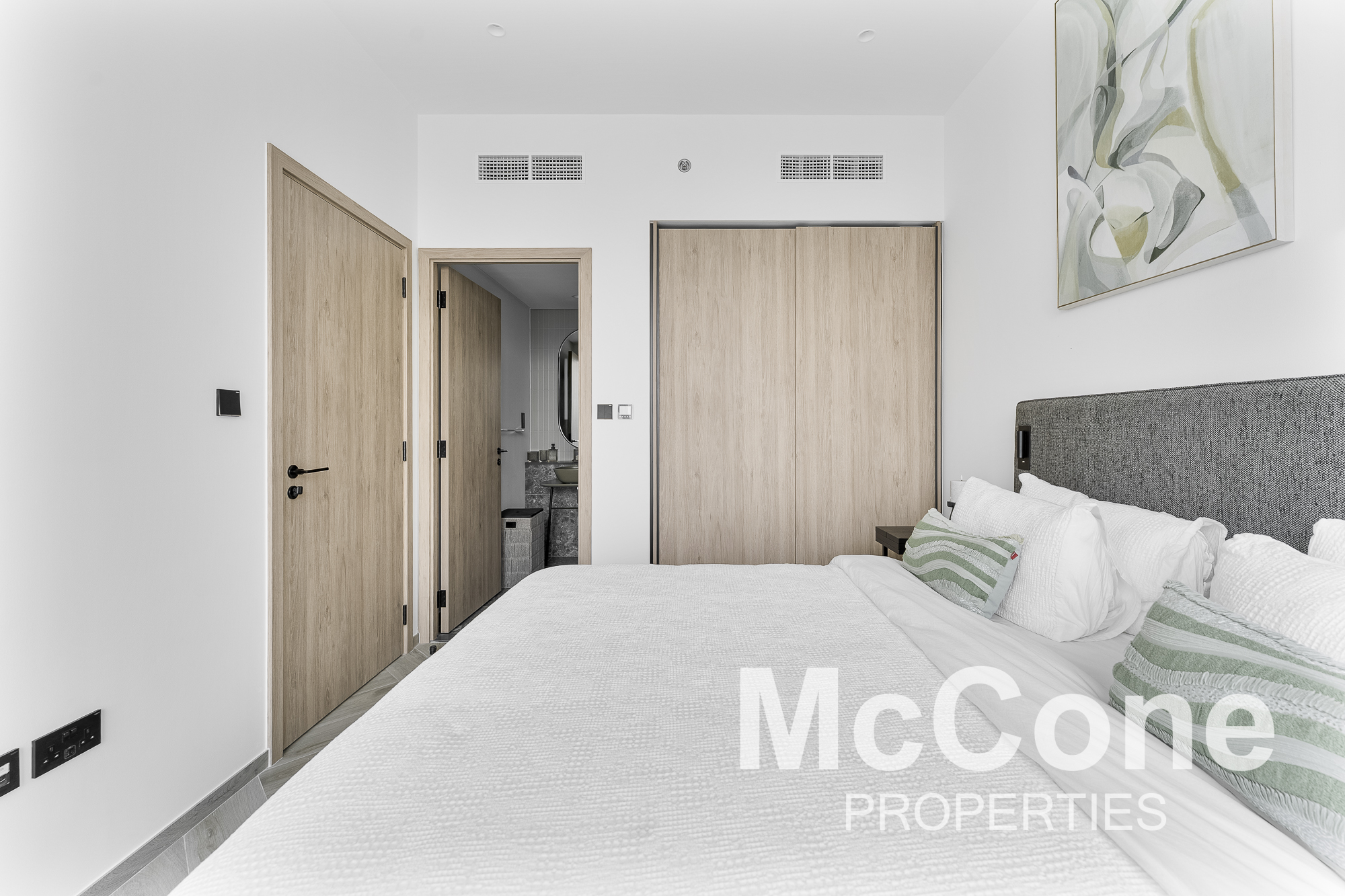 1 Bedroom Apartment for Rent in Peninsula Three, Business Bay — photo 8 of 14