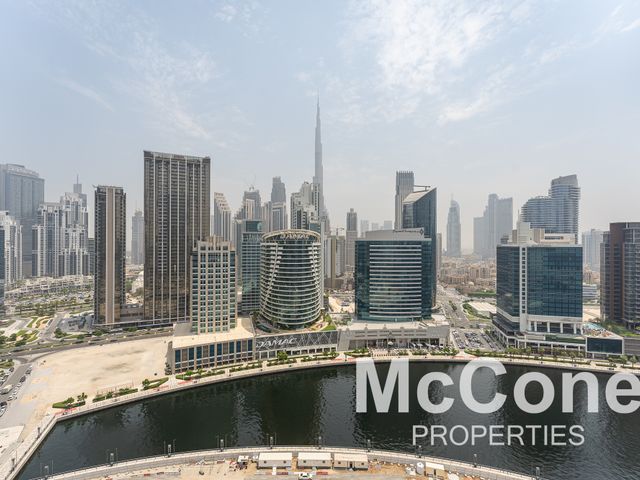 1 Bedroom Apartment for Rent in Peninsula Three, Business Bay