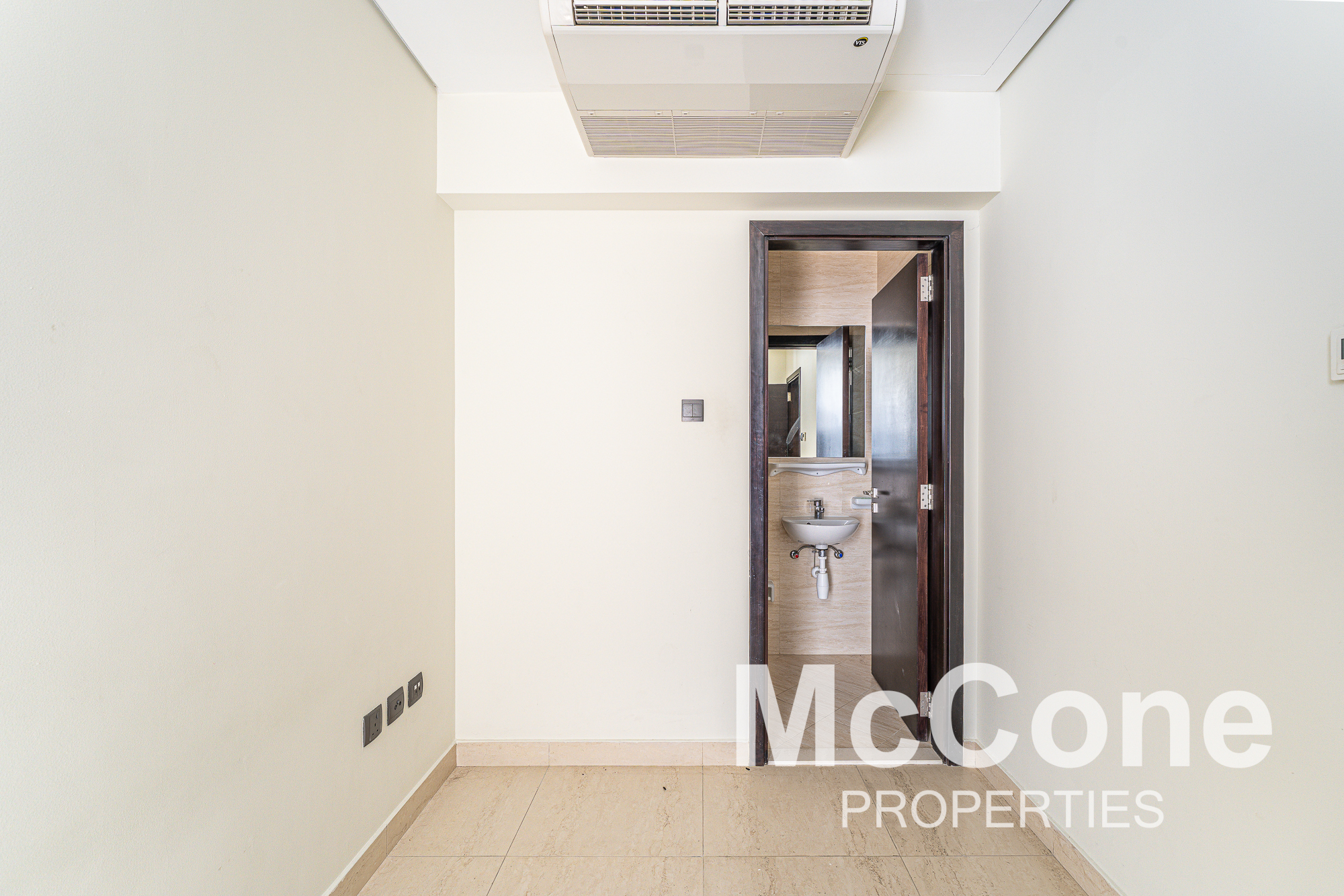 2 Bedroom Apartment for Rent in Mon Reve, Downtown Dubai — photograph 10 of 18